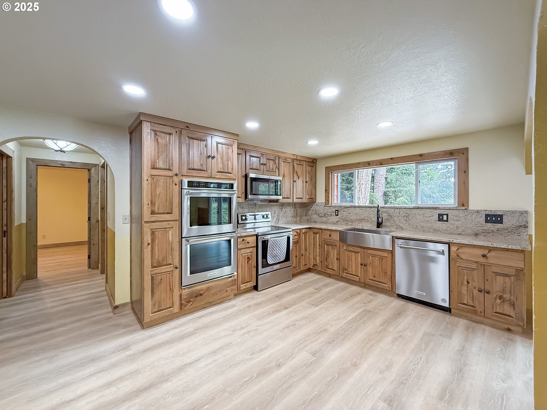 Brookings, Oregon, 97415, United States, 4 Bedrooms Bedrooms, ,2 BathroomsBathrooms,Residential,For Sale,1982751