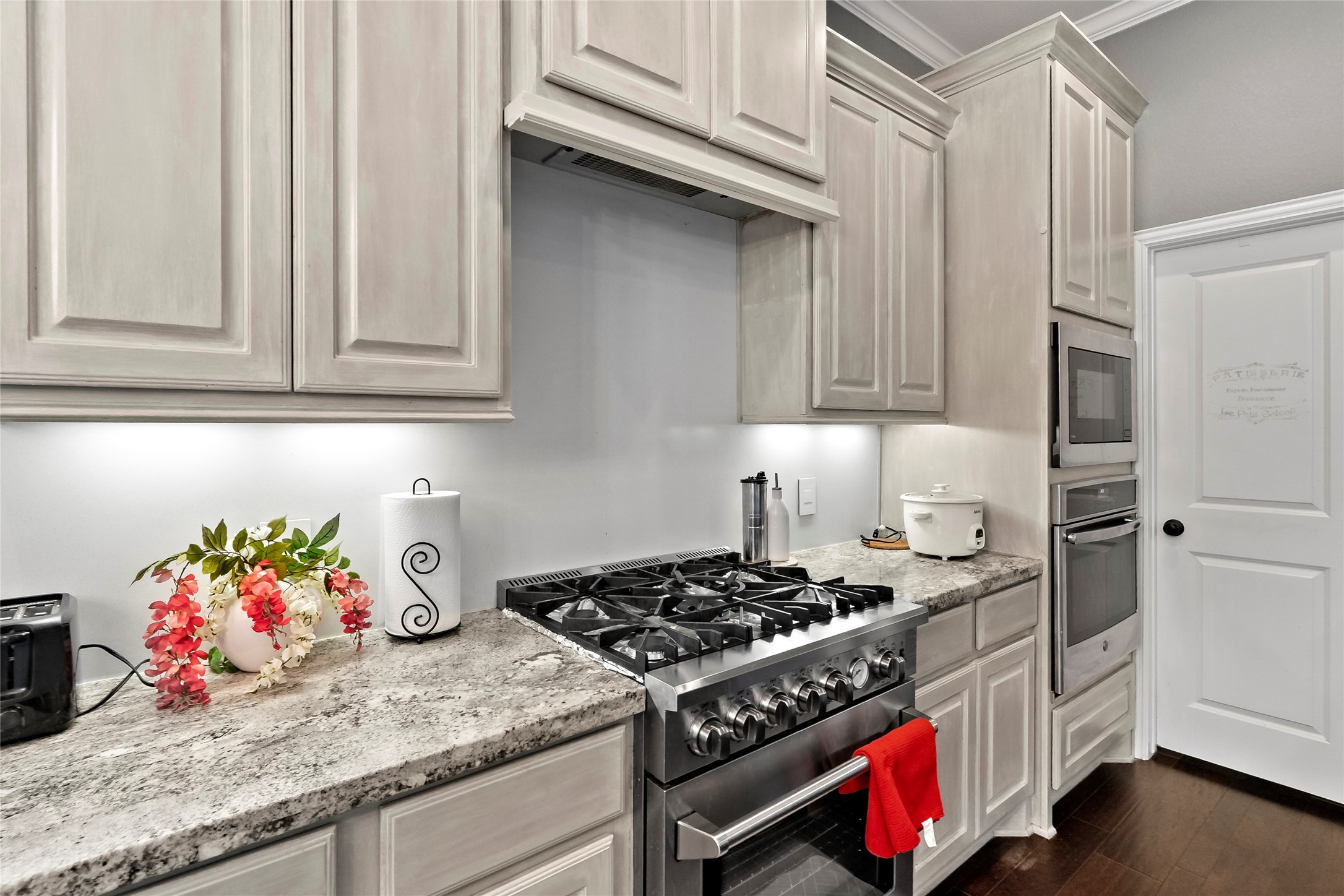 College Station, Texas, 77845, United States, 4 Bedrooms Bedrooms, ,3 BathroomsBathrooms,Residential,For Sale,1994441