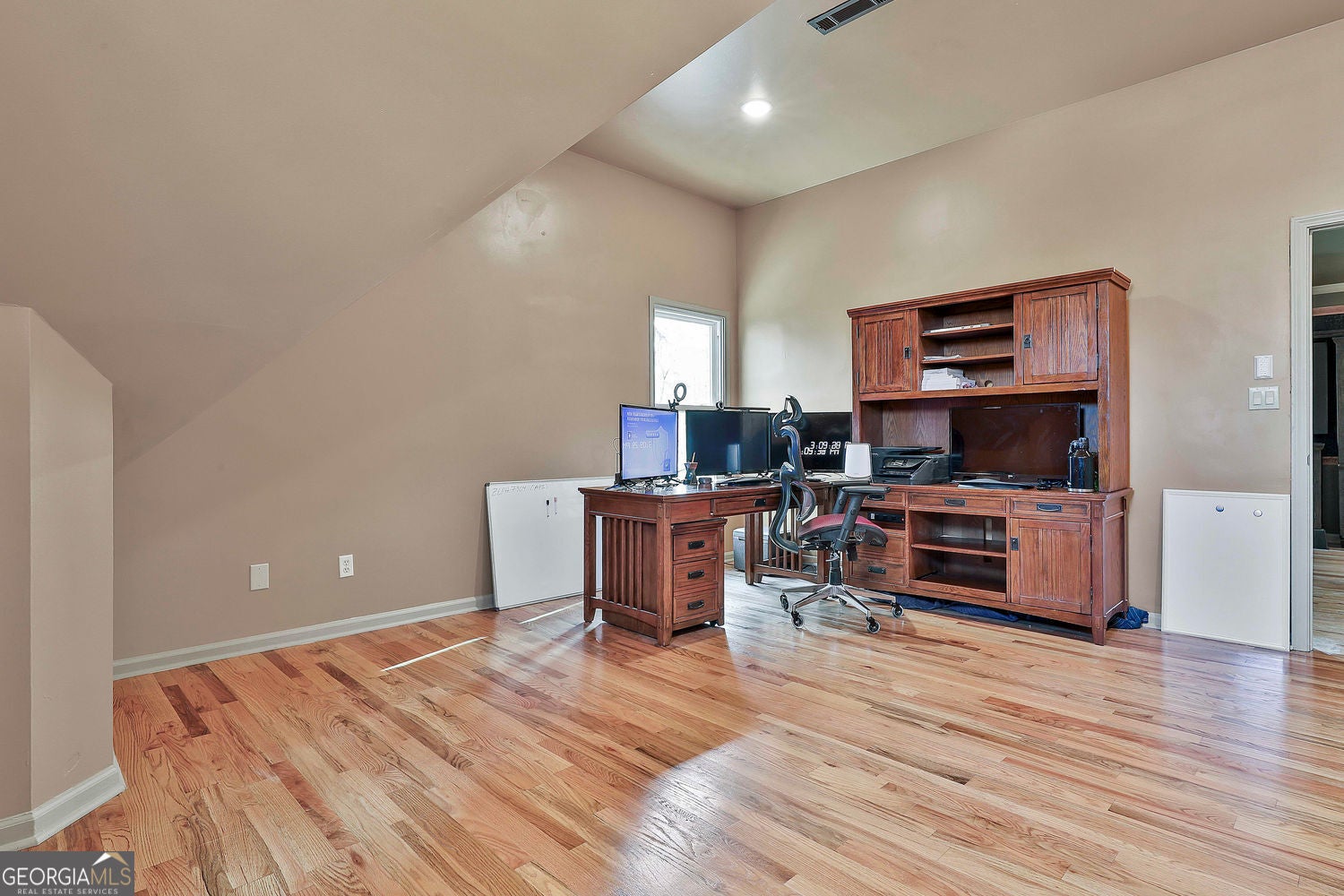 Tyrone, Georgia, 30290, United States, 4 Bedrooms Bedrooms, ,4 BathroomsBathrooms,Residential,For Sale,1922559