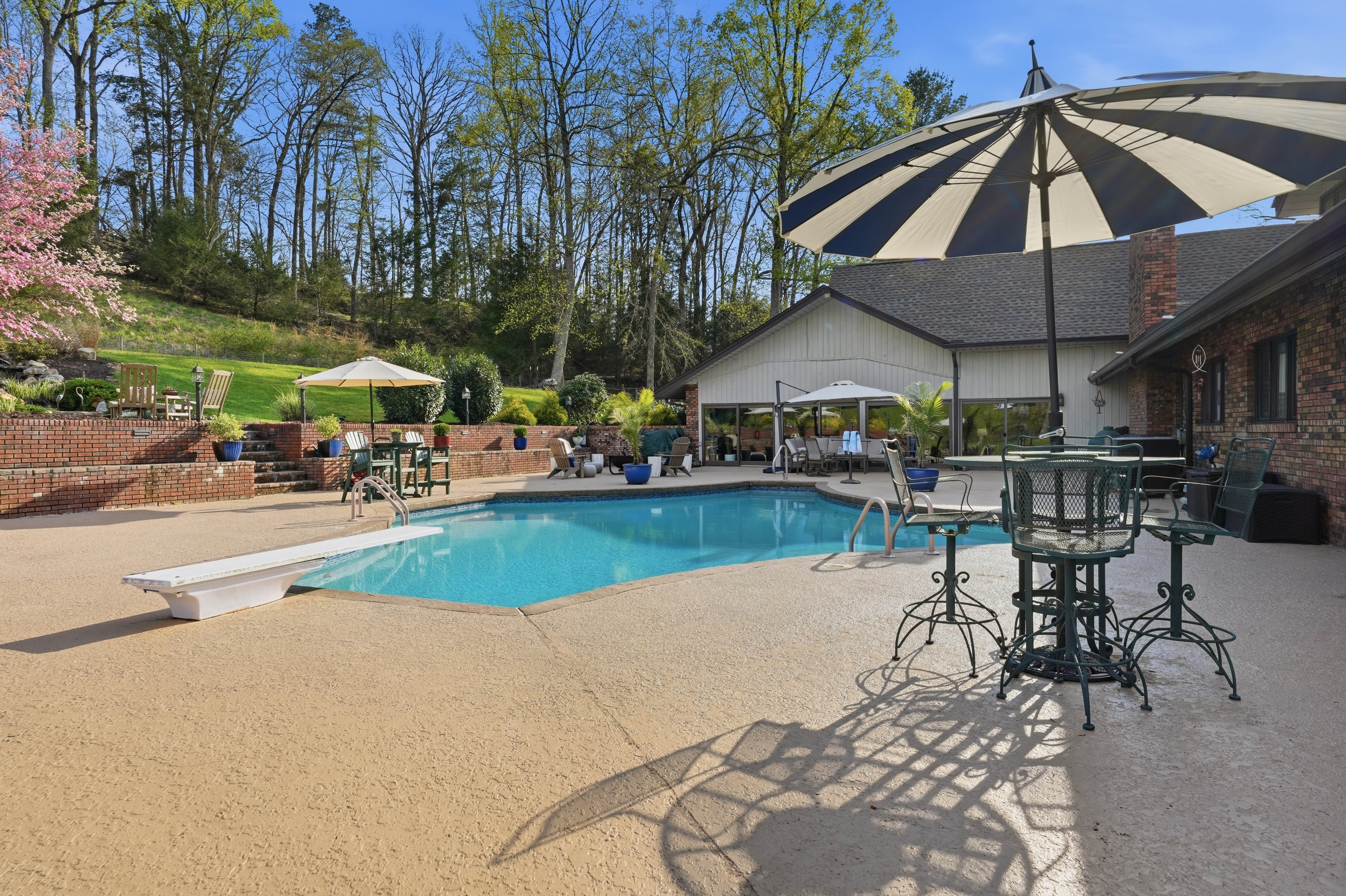  4953 Weaver Pike, Bluff City, TN 37618 - 物件實景