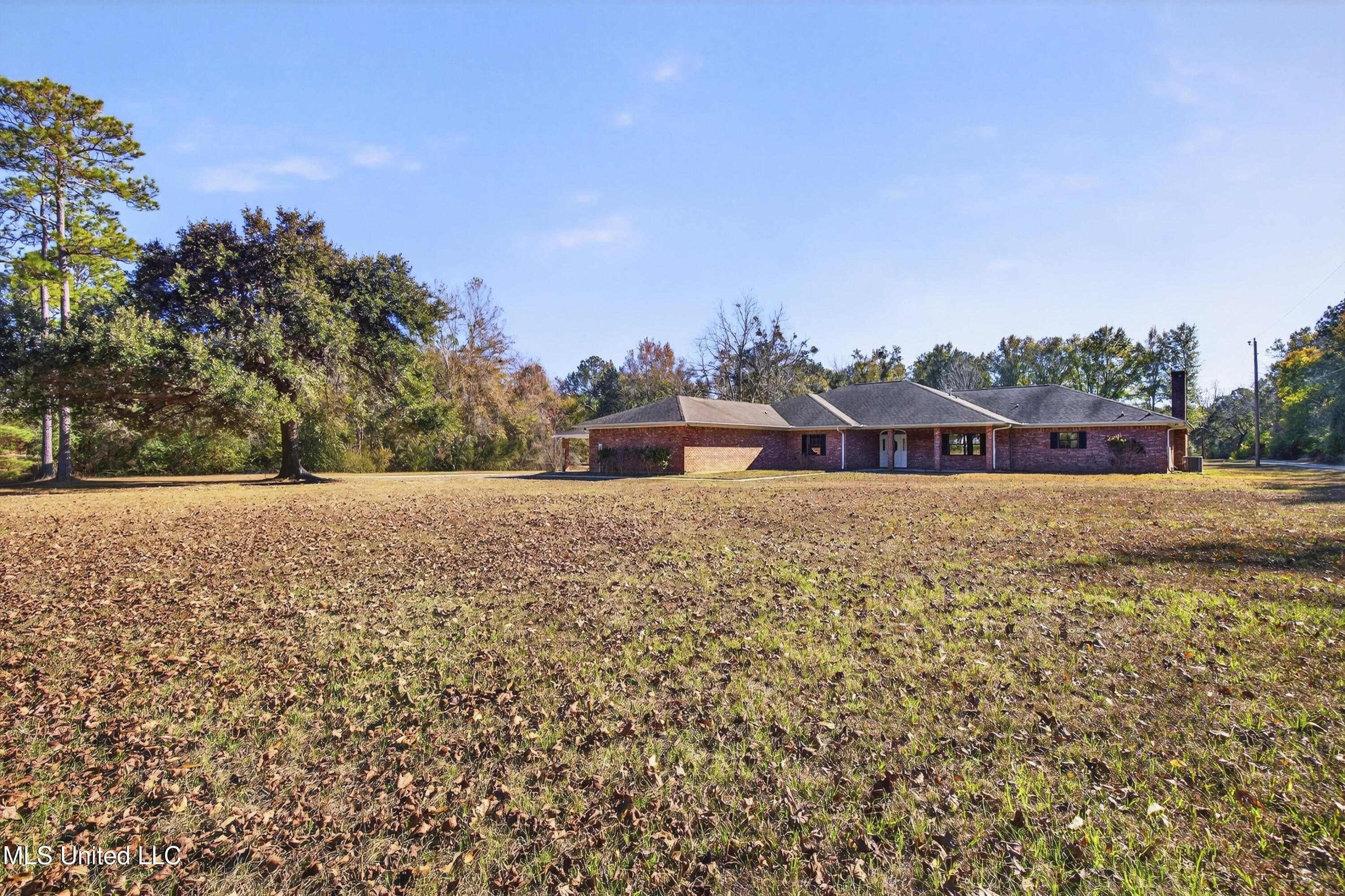 Gulfport, Mississippi, 39503, United States, 5 Bedrooms Bedrooms, ,5 BathroomsBathrooms,Residential,For Sale,2009063