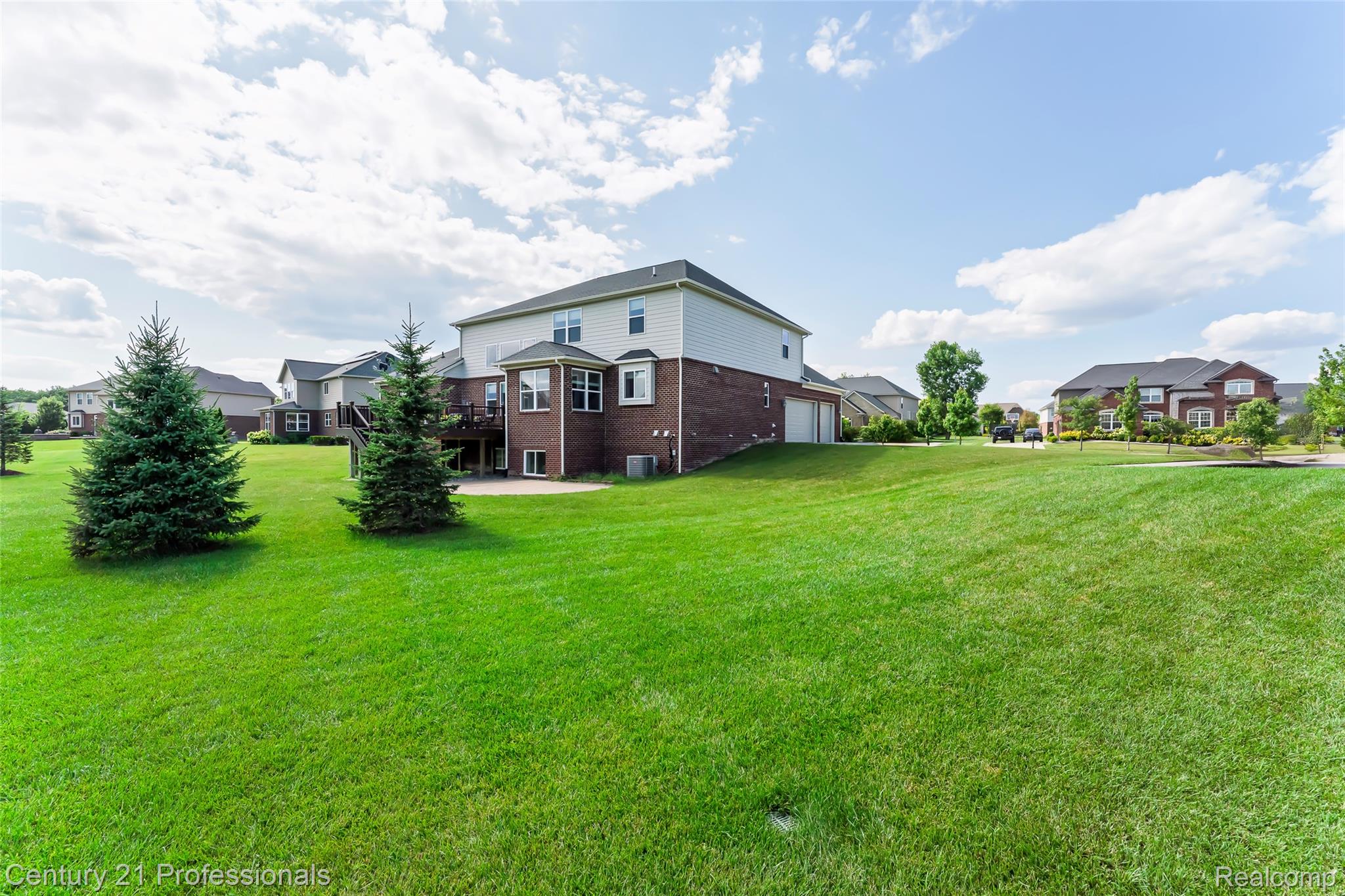 Canton, Michigan, 48187, United States, 5 Bedrooms Bedrooms, ,6 BathroomsBathrooms,Residential,For Sale,1908049