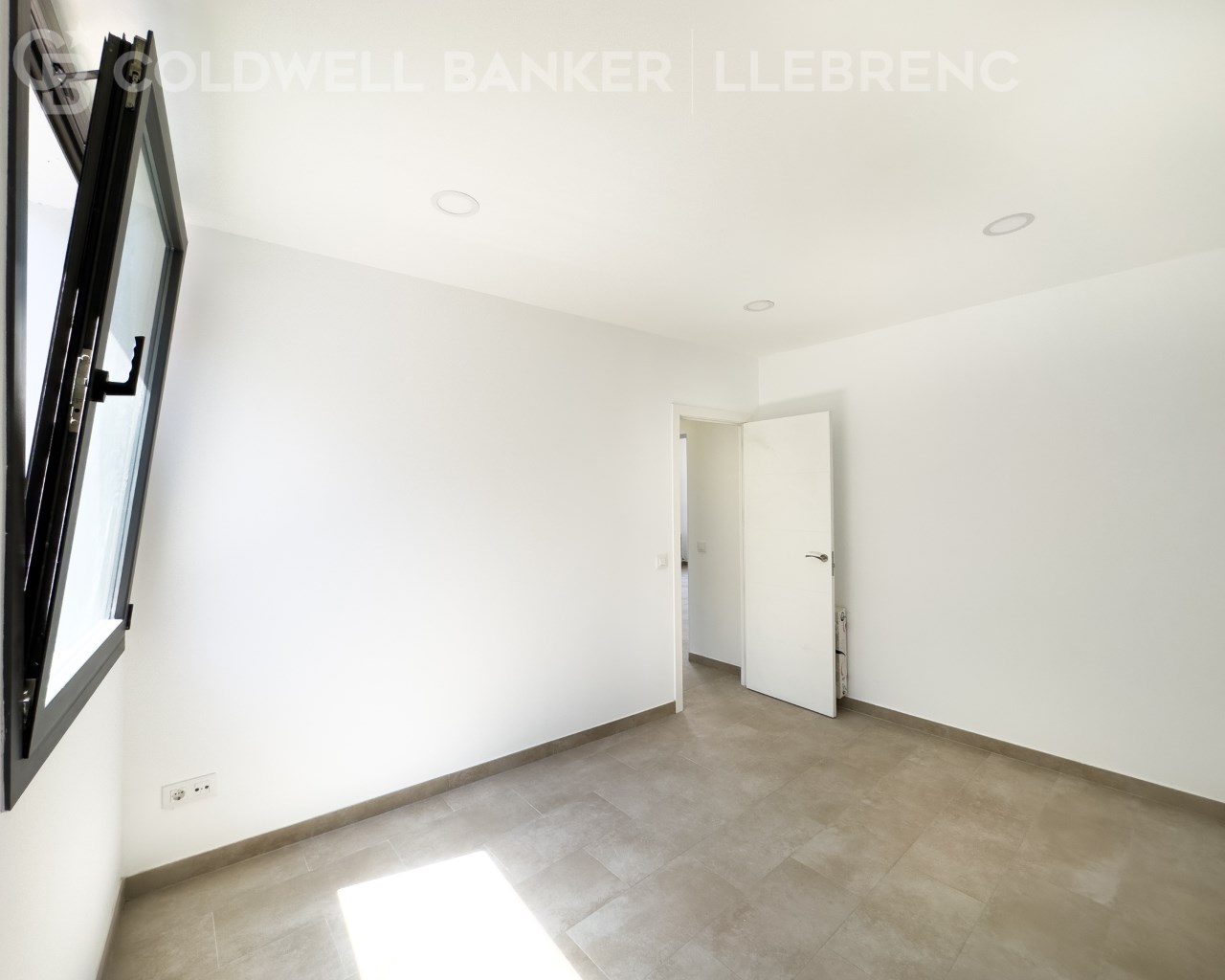 Barcelona, Barcelona, Sarri? - Sant Gervasi, Vallv, Barcelona, Catalonia, ES, 4 Bedrooms Bedrooms, ,3 BathroomsBathrooms,Residential,For Sale,Barcelona, Barcelona, Sarri? - Sant Gervasi, Vallv,1624864