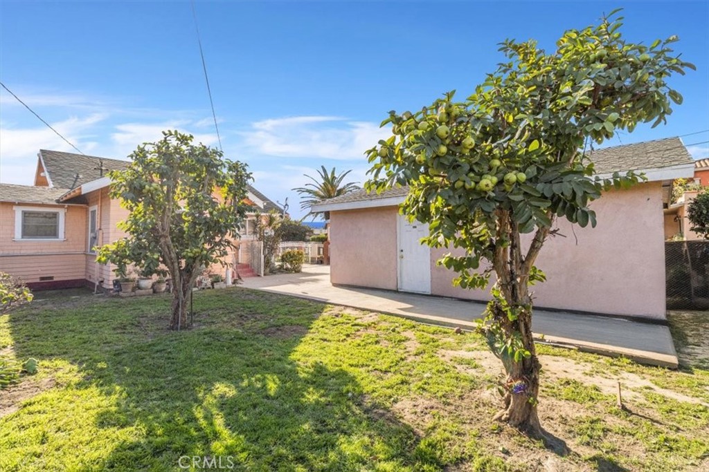 Lynwood, California, 90262, United States, 4 Bedrooms Bedrooms, ,1 BathroomBathrooms,Residential,For Sale,2013779