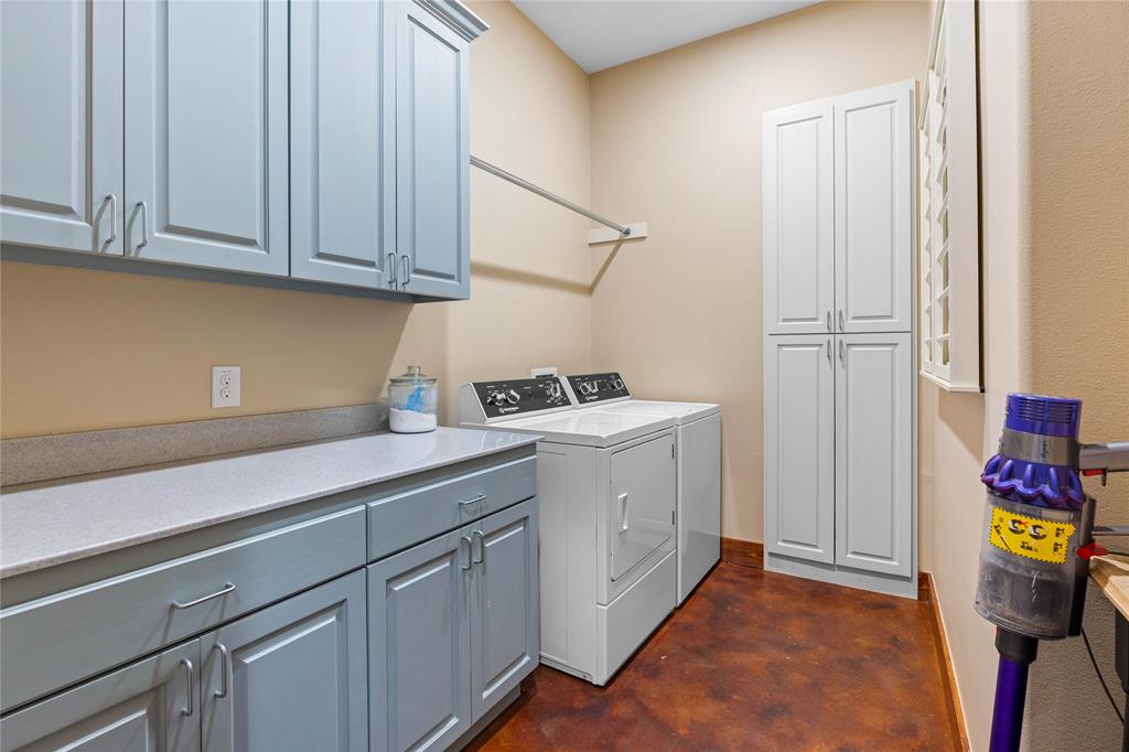 Rockwall, Texas, 75032, United States, 4 Bedrooms Bedrooms, ,3 BathroomsBathrooms,Residential,For Sale,1991922