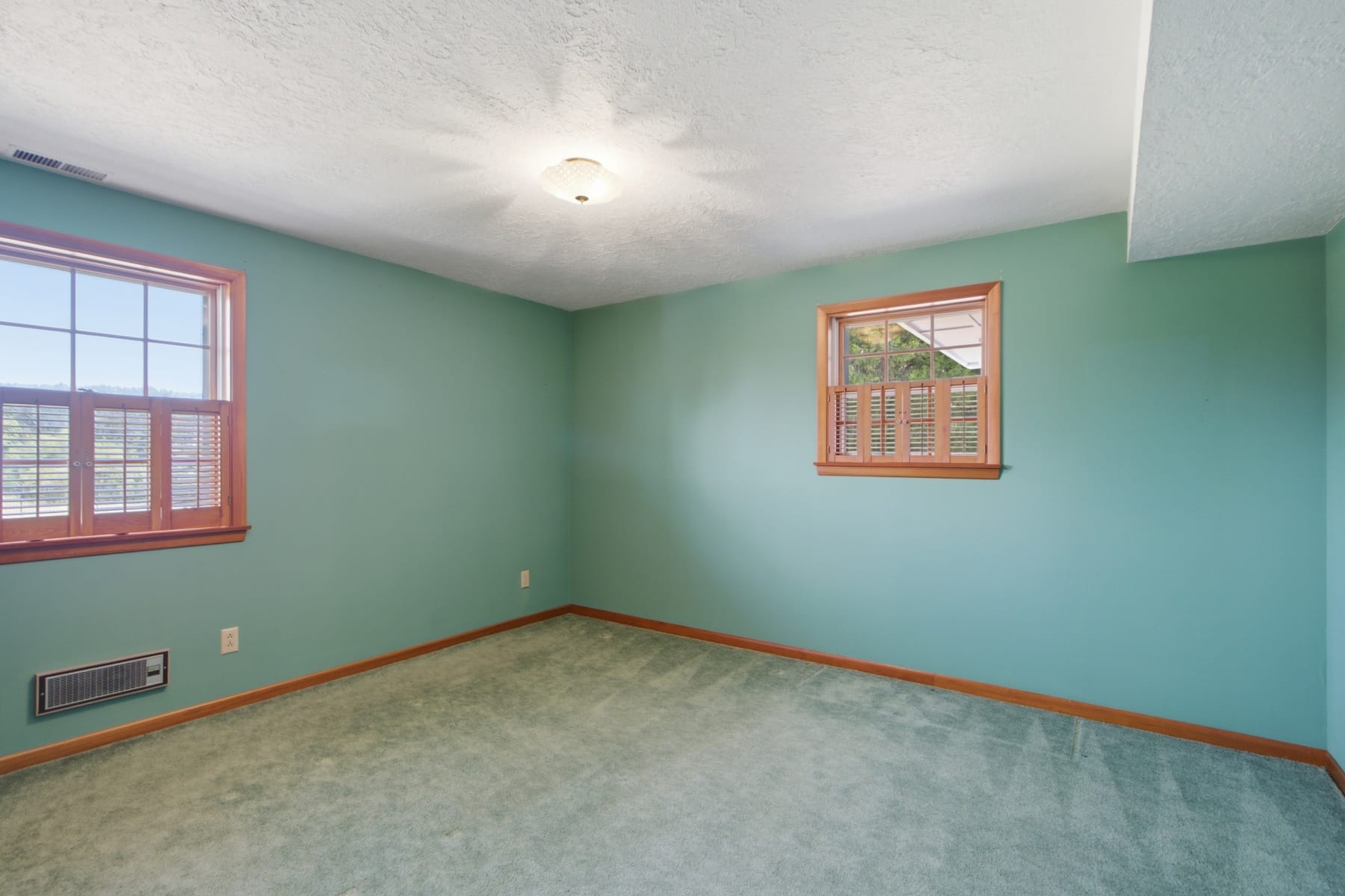  13937 NW SPRINGVILLE RD Portland, OR 97229 - 物件實景