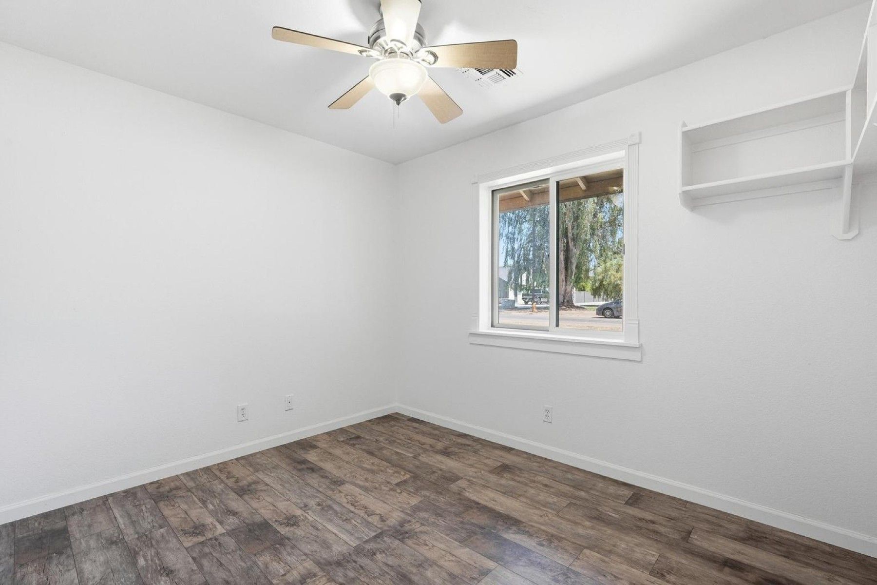  2266 E Willis Rd  Gilbert, AZ - 物件實景
