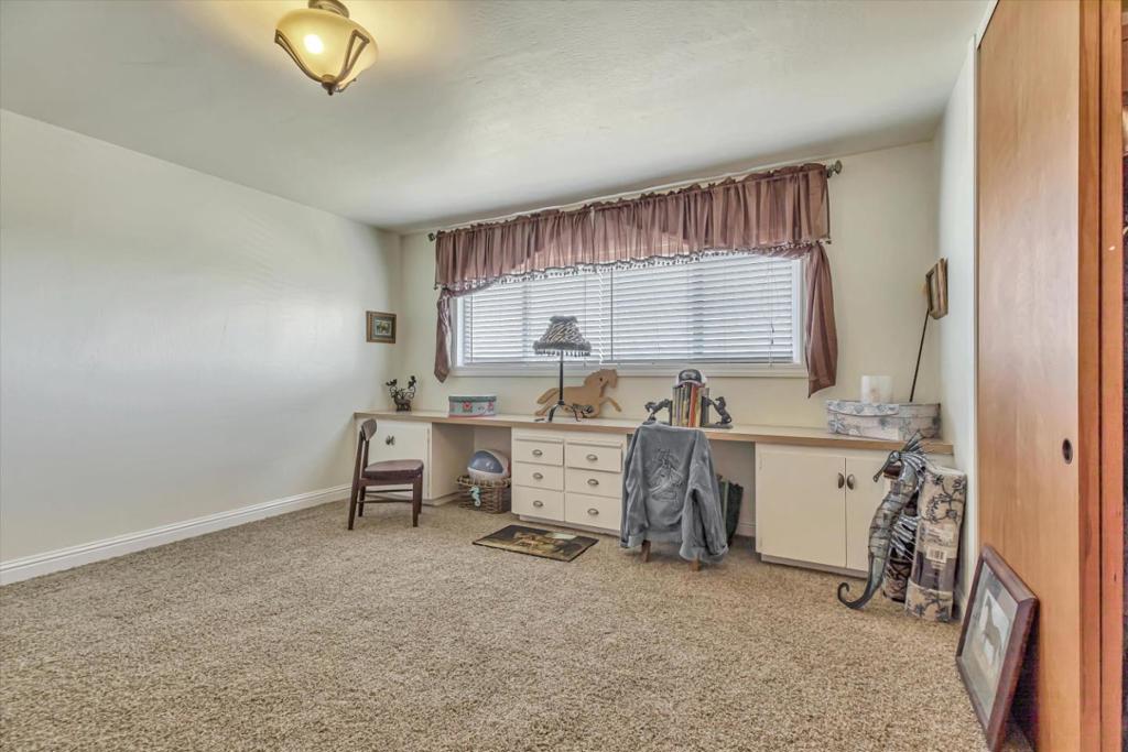 Moss Landing, California, 95039, United States, 5 Bedrooms Bedrooms, ,4 BathroomsBathrooms,Residential,For Sale,1995471