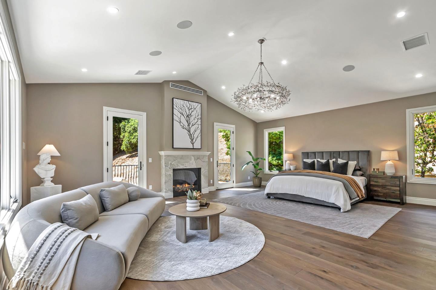 Los Gatos, California, 95032, United States, 8 Bedrooms Bedrooms, ,11 BathroomsBathrooms,Residential,For Sale,1855941