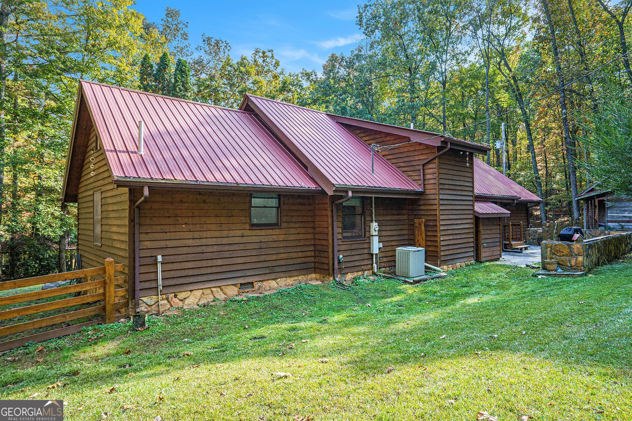 Blue Ridge, Georgia, 30513, United States, 3 Bedrooms Bedrooms, ,3 BathroomsBathrooms,Residential,For Sale,1969724