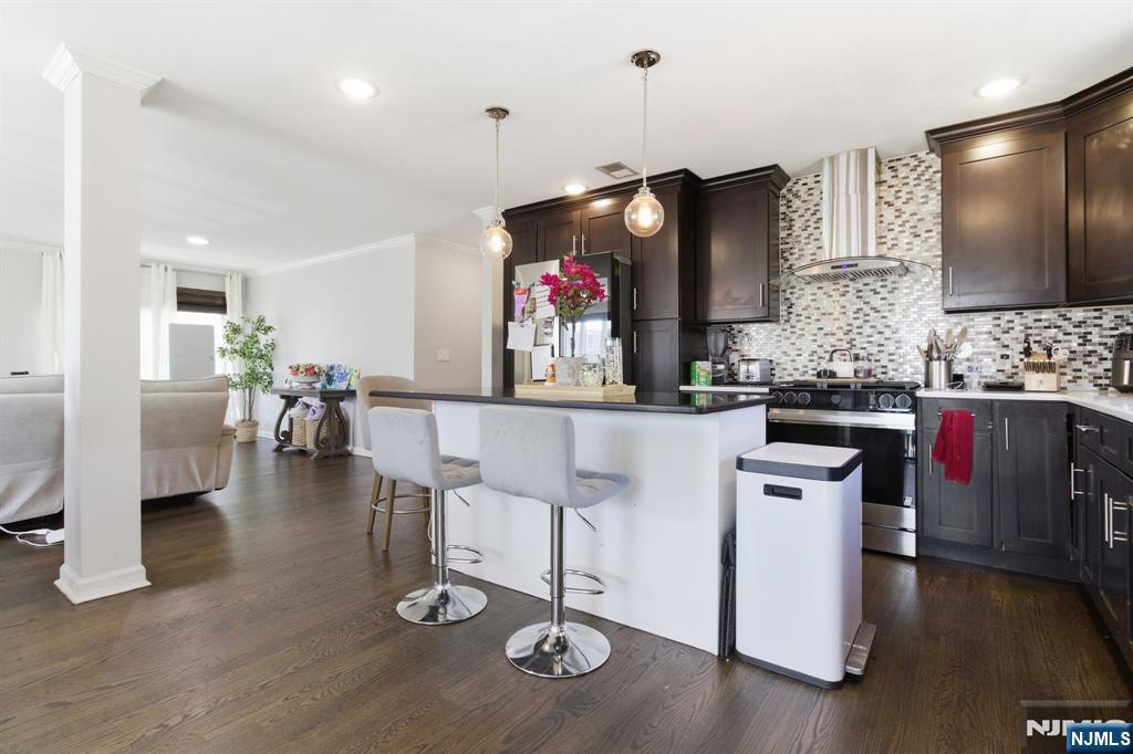 Kearny, New Jersey, 07032, United States, 6 Bedrooms Bedrooms, ,5 BathroomsBathrooms,Residential,For Sale,2032310