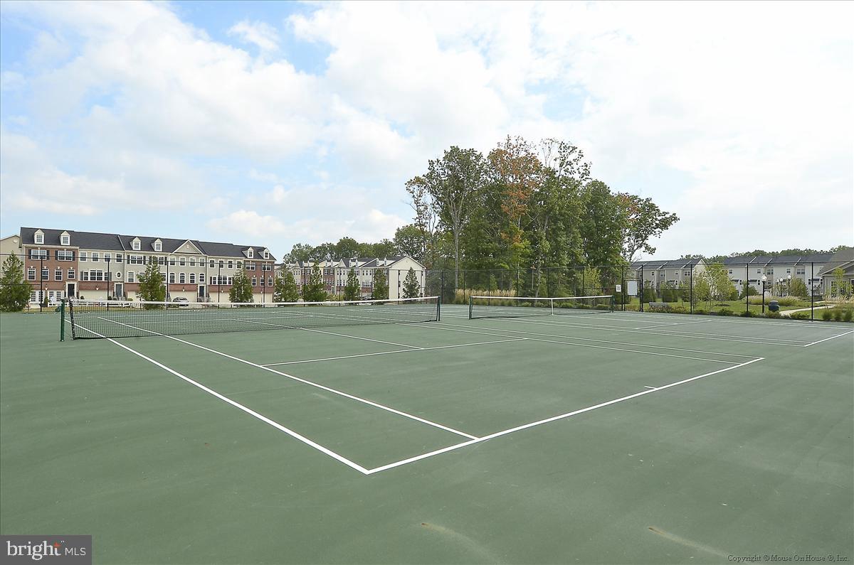 Glen Burnie, Maryland, 21060, United States, 4 Bedrooms Bedrooms, ,4 BathroomsBathrooms,Residential,For Sale,1983515