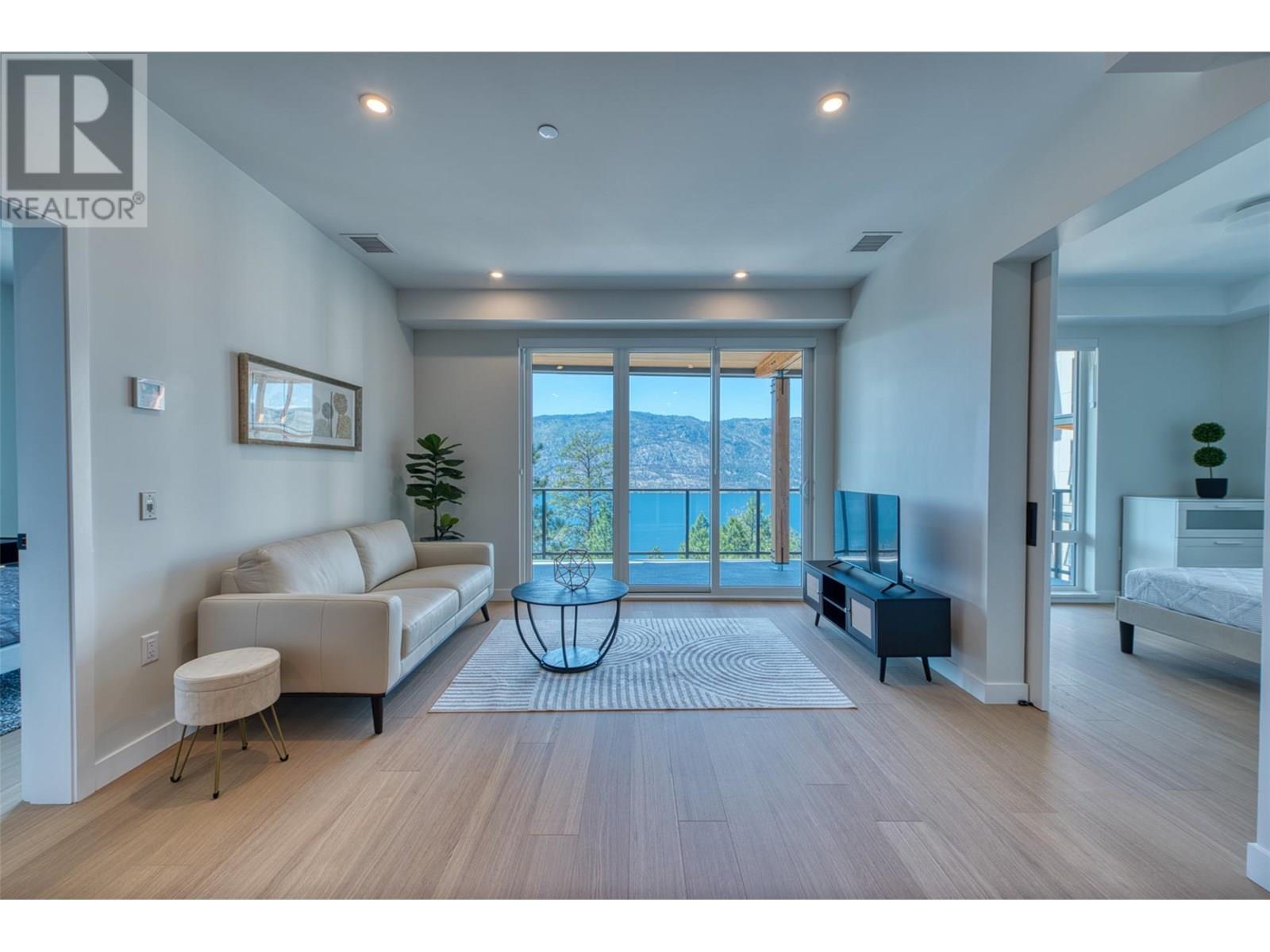 LAKE COUNTRY, British Columbia, V4V 0C4, CA, 2 Bedrooms Bedrooms, ,1 BathroomBathrooms,Residential,For Sale,1896193