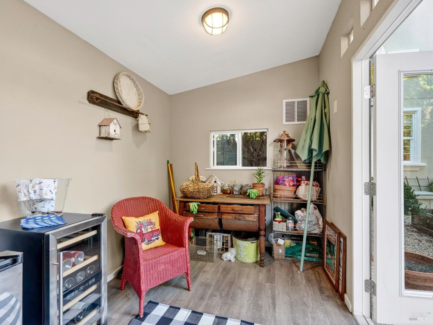 Napa, California, 94558, United States, 4 Bedrooms Bedrooms, ,3 BathroomsBathrooms,Residential,For Sale,1987902