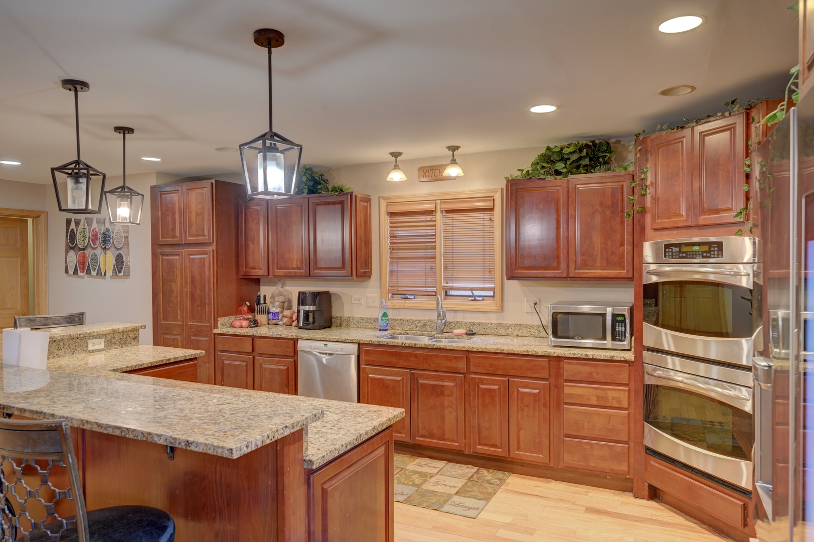 River Grove, Illinois, 60171, United States, 5 Bedrooms Bedrooms, ,4 BathroomsBathrooms,Residential,For Sale,2002992