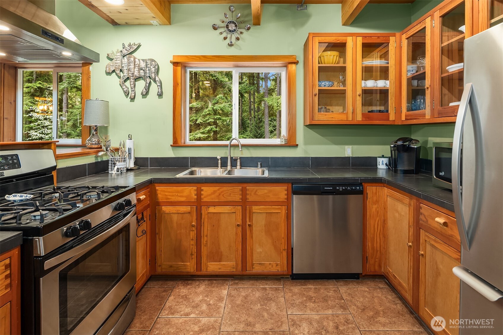 Clinton, Washington, 98236, United States, 3 Bedrooms Bedrooms, ,2 BathroomsBathrooms,Residential,For Sale,1949676