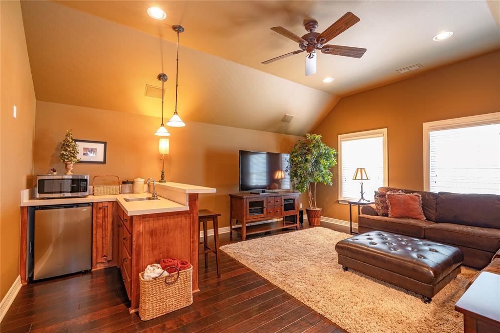Red Oak, Texas, 75154, United States, 4 Bedrooms Bedrooms, ,4 BathroomsBathrooms,Residential,For Sale,1938334