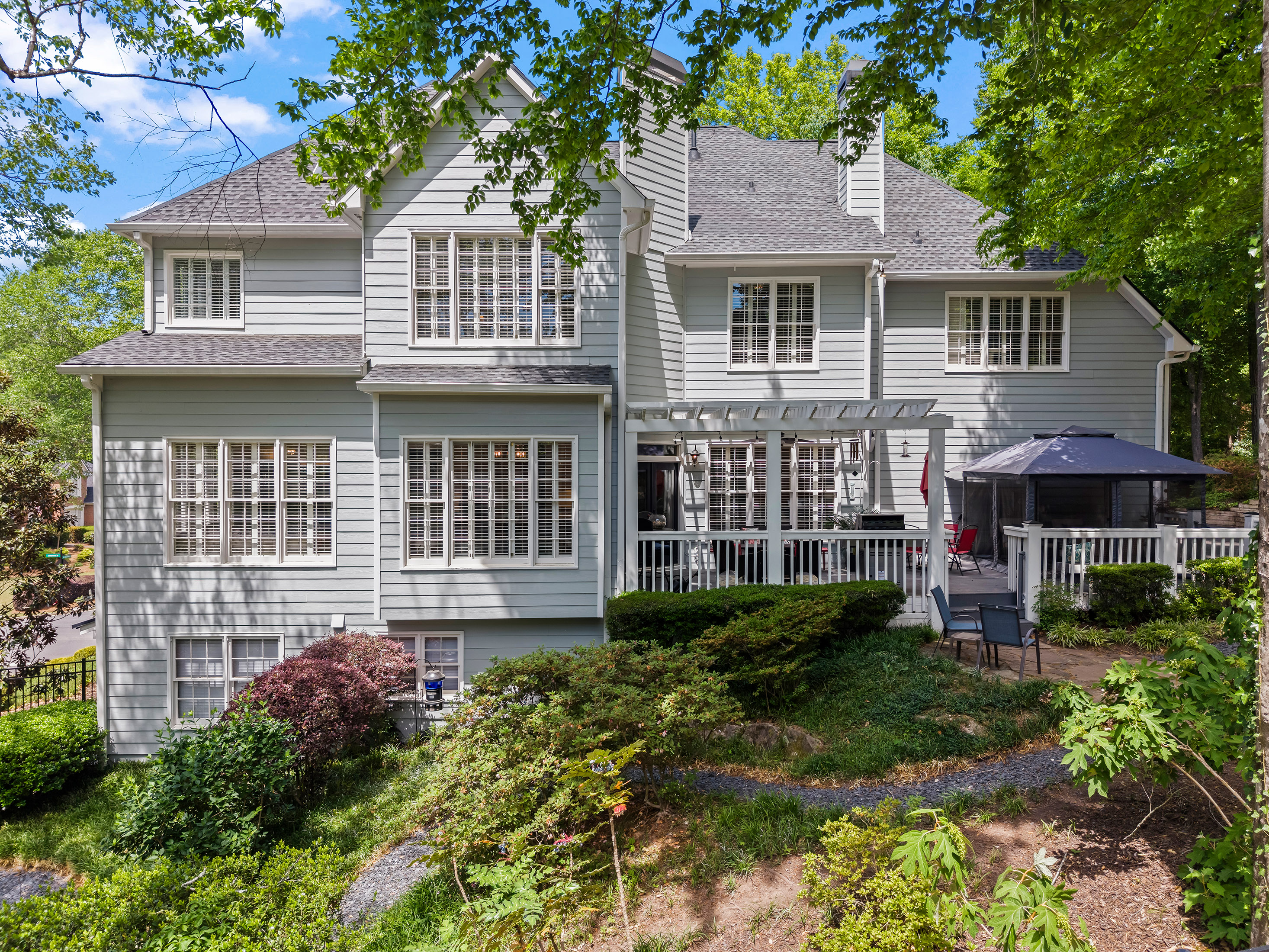  Timeless Elegance in Roswell