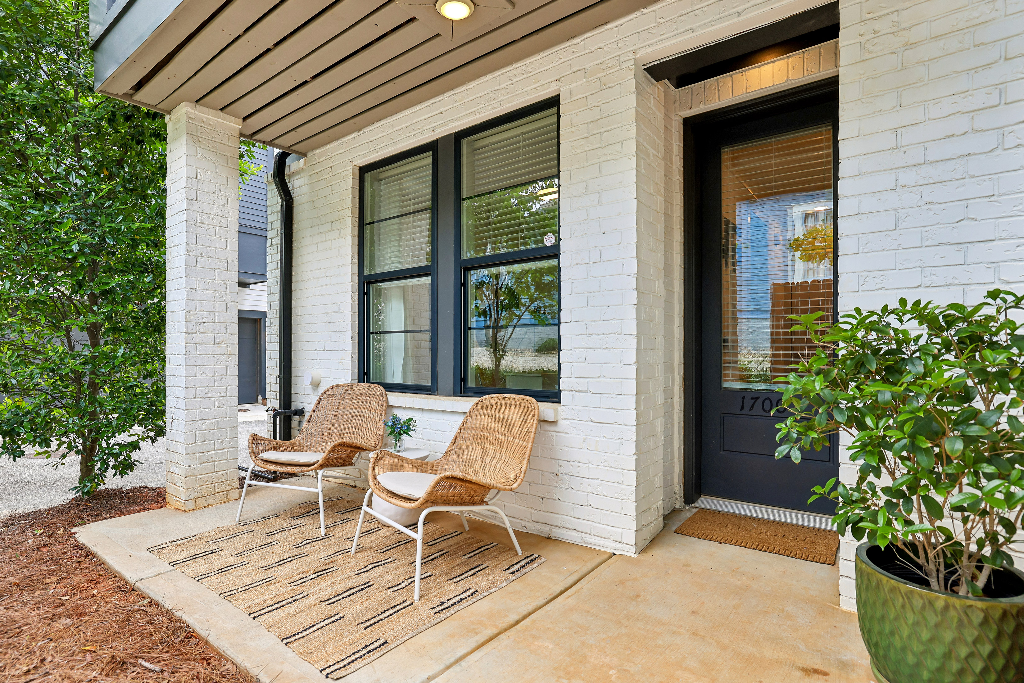  Sunlit Corner Unit Townhome with a Private Rooftop Terrace - 物件實景