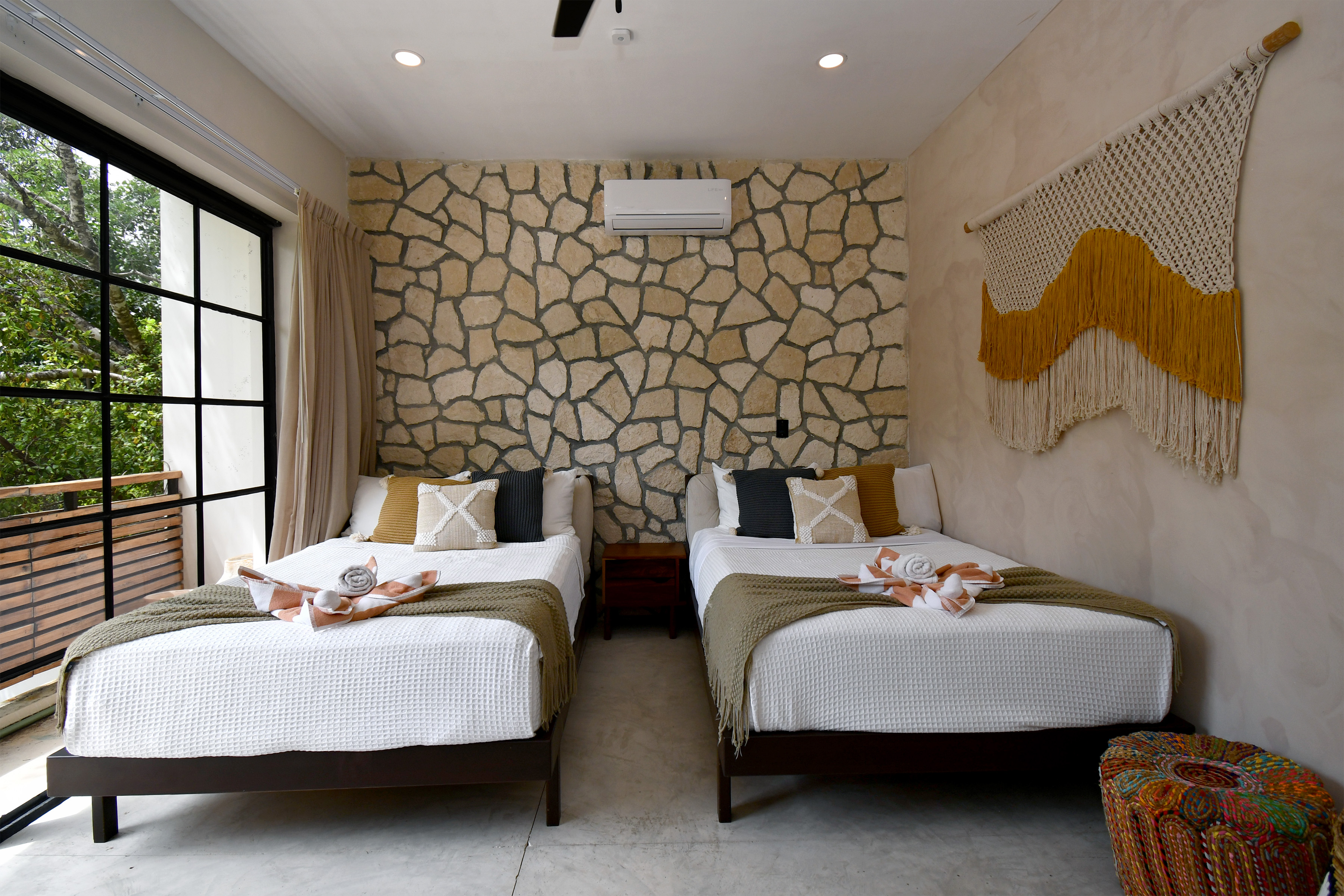 Casa Piedra  3-Bedroom Townhouse – One Lock-Off - 物件實景