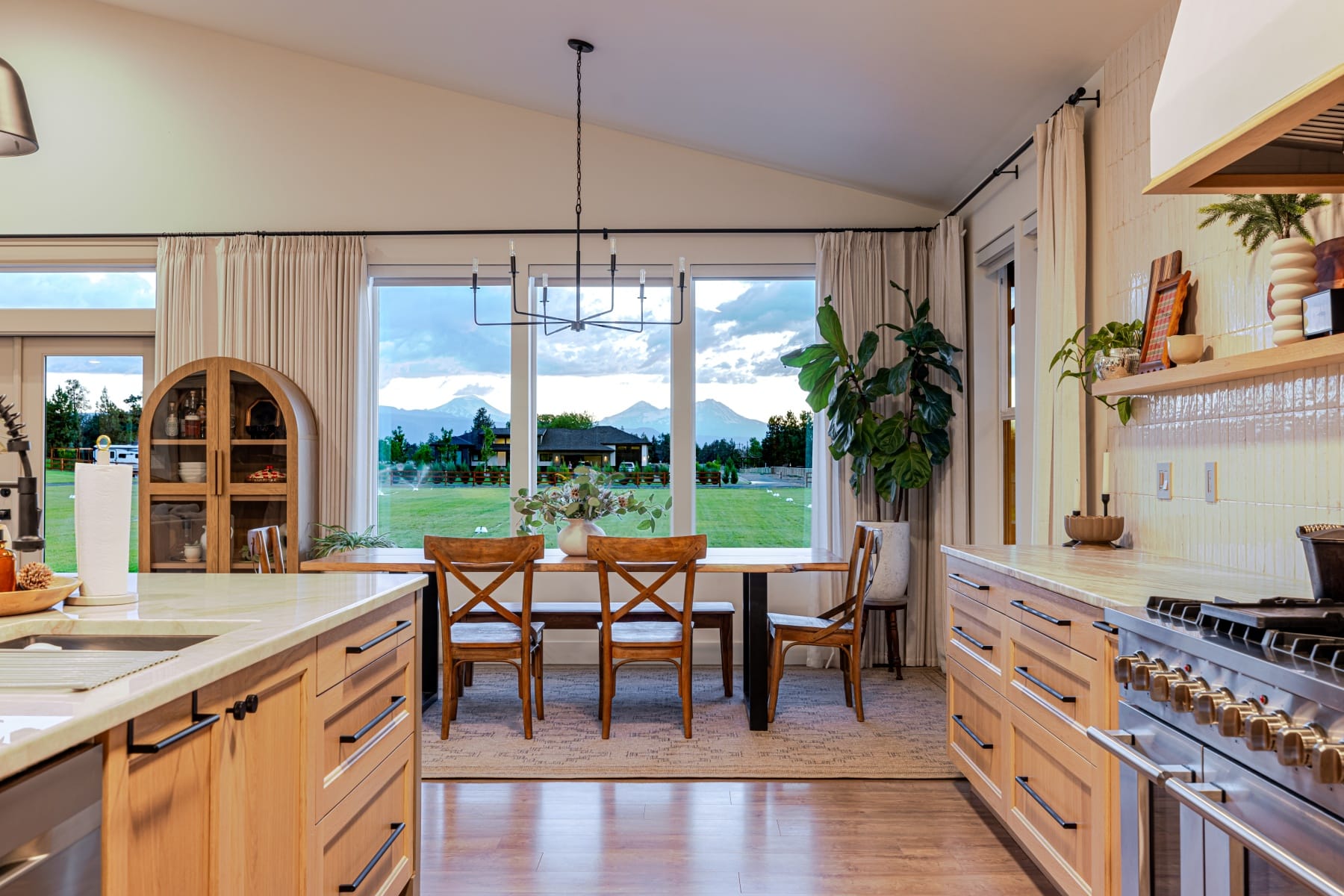  64794 Hunnell Road Bend, OR 97703 - 物件實景