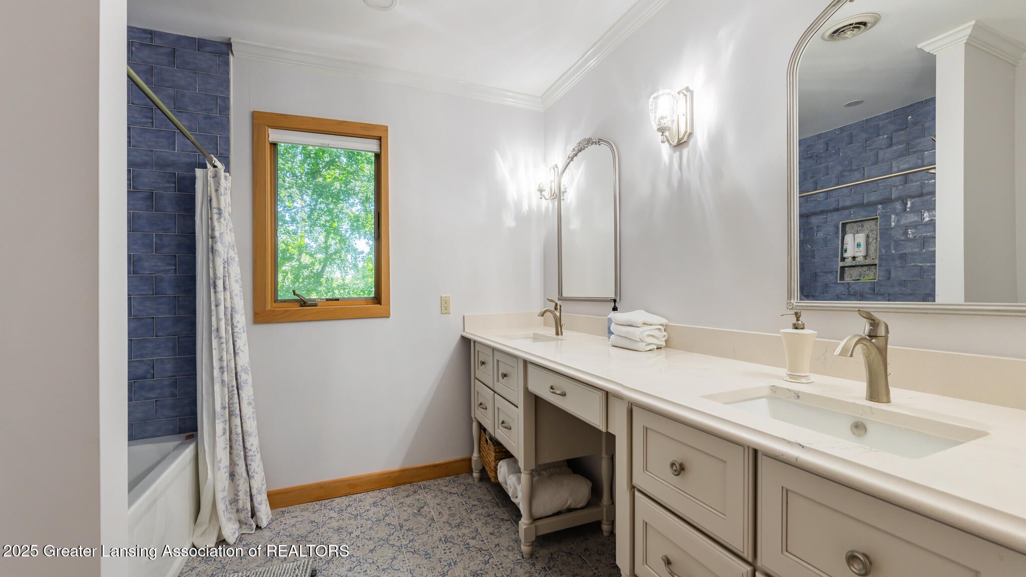Okemos, Michigan, 48864, United States, 5 Bedrooms Bedrooms, ,5 BathroomsBathrooms,Residential,For Sale,1901350