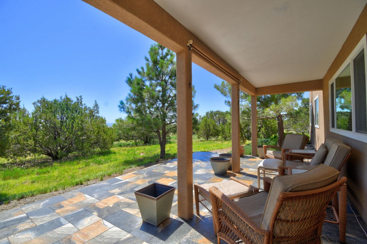 Edgewood, New Mexico, 87015, United States, 3 Bedrooms Bedrooms, ,2 BathroomsBathrooms,Residential,For Sale,1890562