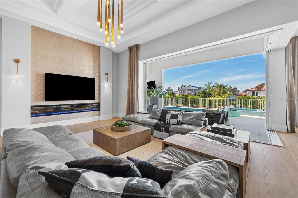 Sarasota, Florida, 34231, United States, 4 Bedrooms Bedrooms, ,3 BathroomsBathrooms,Residential,For Sale,1795069