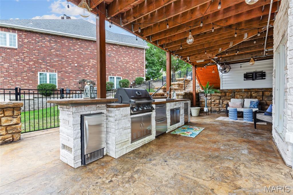 Weldon Spring, Missouri, 63304, United States, 6 Bedrooms Bedrooms, ,5 BathroomsBathrooms,Residential,For Sale,1926169