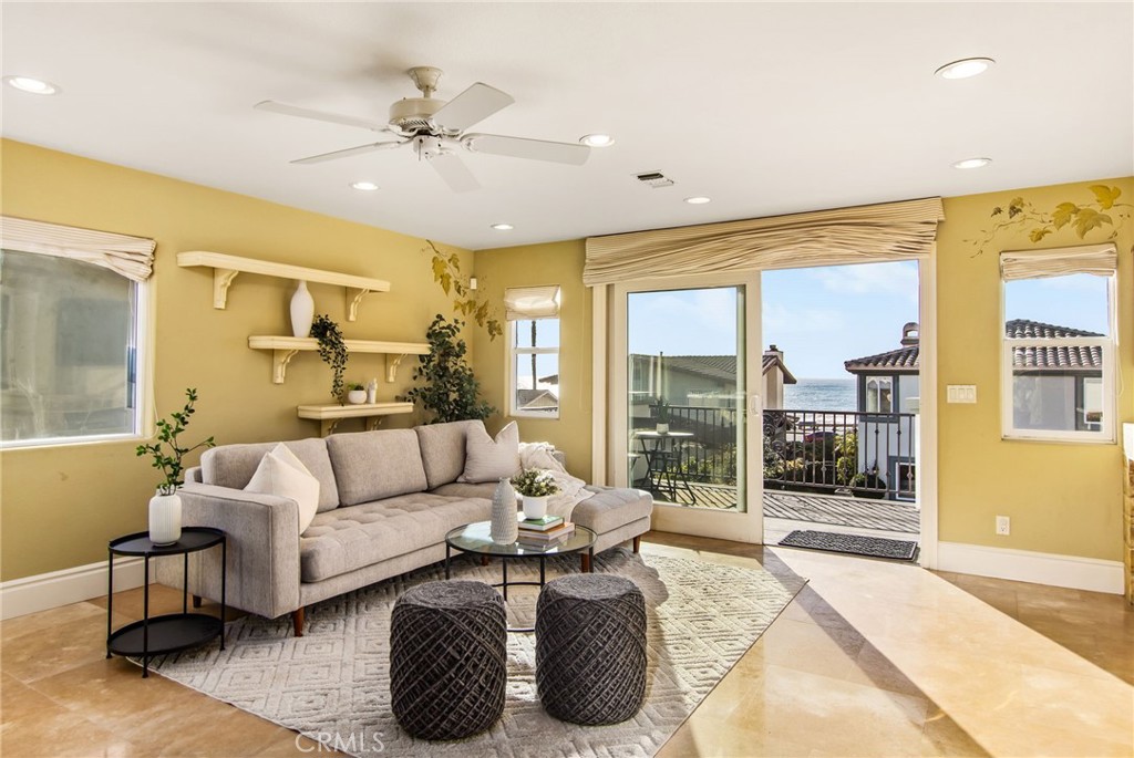 San Diego, California, 92107, United States, 6 Bedrooms Bedrooms, ,5 BathroomsBathrooms,Residential,For Sale,1843009