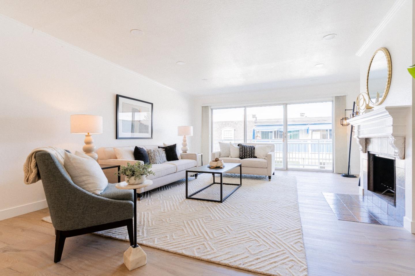 Mountain View, California, 94040, United States, 2 Bedrooms Bedrooms, ,2 BathroomsBathrooms,Residential,For Sale,1988122