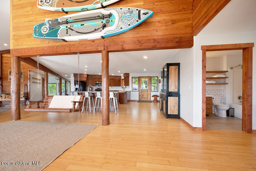 Priest River, Idaho, 83856, United States, 5 Bedrooms Bedrooms, ,4 BathroomsBathrooms,Residential,For Sale,1770577