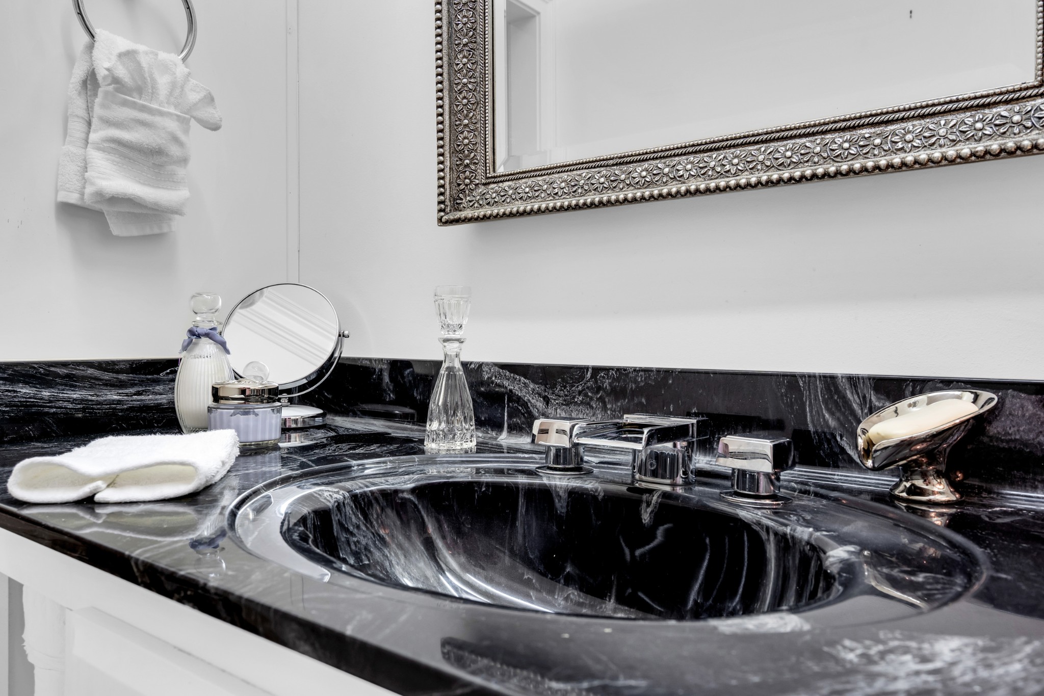 Dover, Tennessee, 37058, United States, 6 Bedrooms Bedrooms, ,4 BathroomsBathrooms,Residential,For Sale,1981726