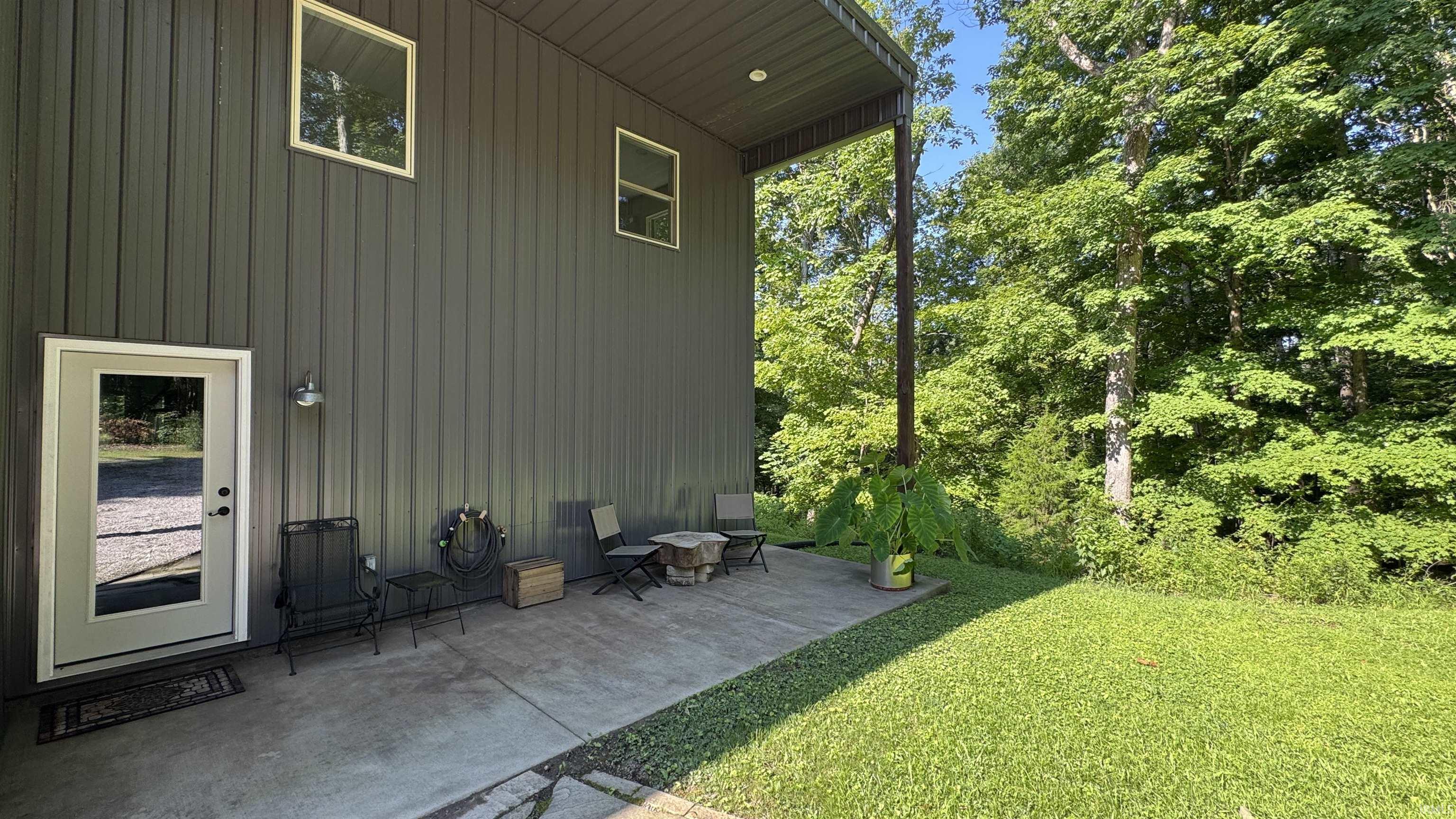 Bloomington, Indiana, 47401, United States, 3 Bedrooms Bedrooms, ,3 BathroomsBathrooms,Residential,For Sale,1936986