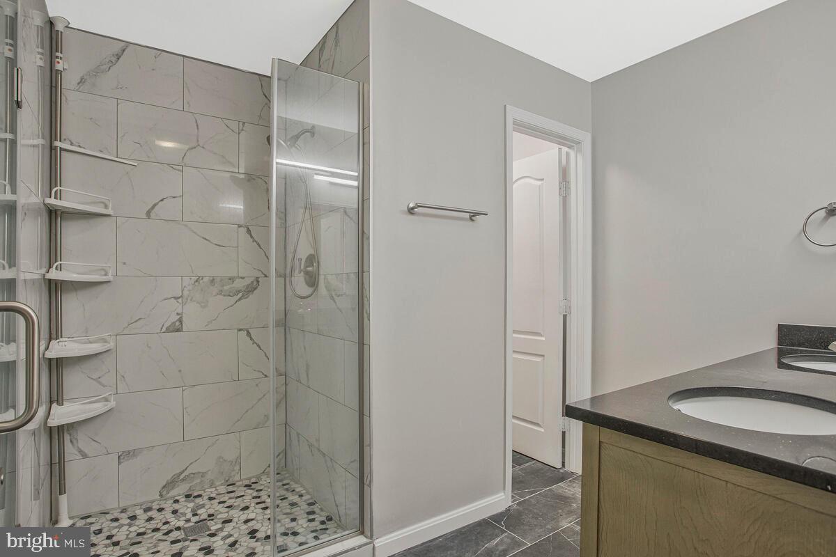 Port Republic, Maryland, 20676, United States, 5 Bedrooms Bedrooms, ,4 BathroomsBathrooms,Residential,For Sale,2005879