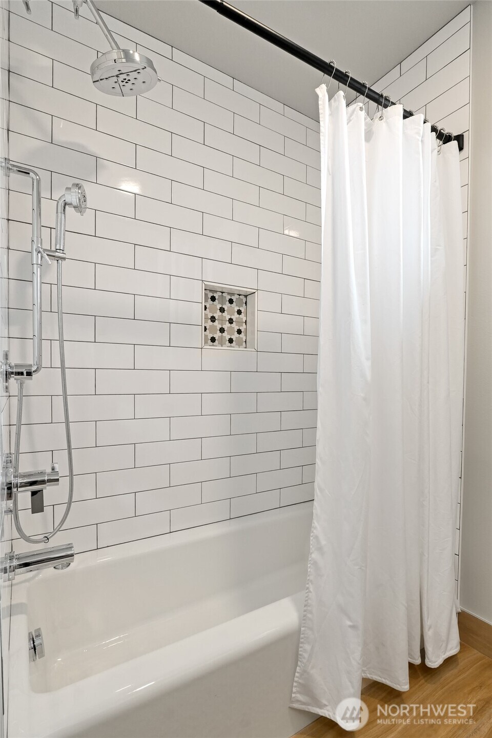 Bothell, Washington, 98021, United States, 5 Bedrooms Bedrooms, ,3 BathroomsBathrooms,Residential,For Sale,1949768