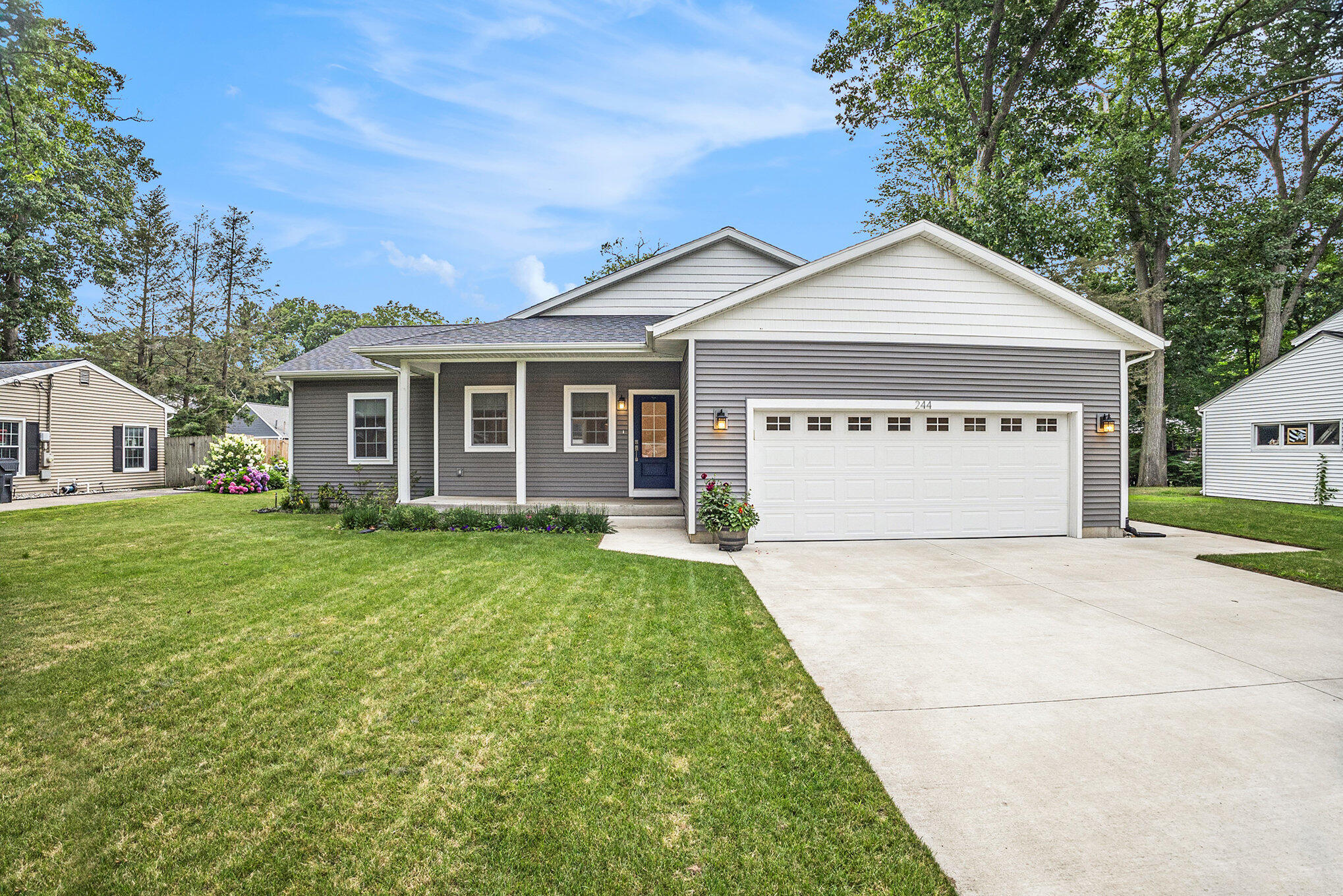 Hanover Dr, Muskegon, MI 49445 #1