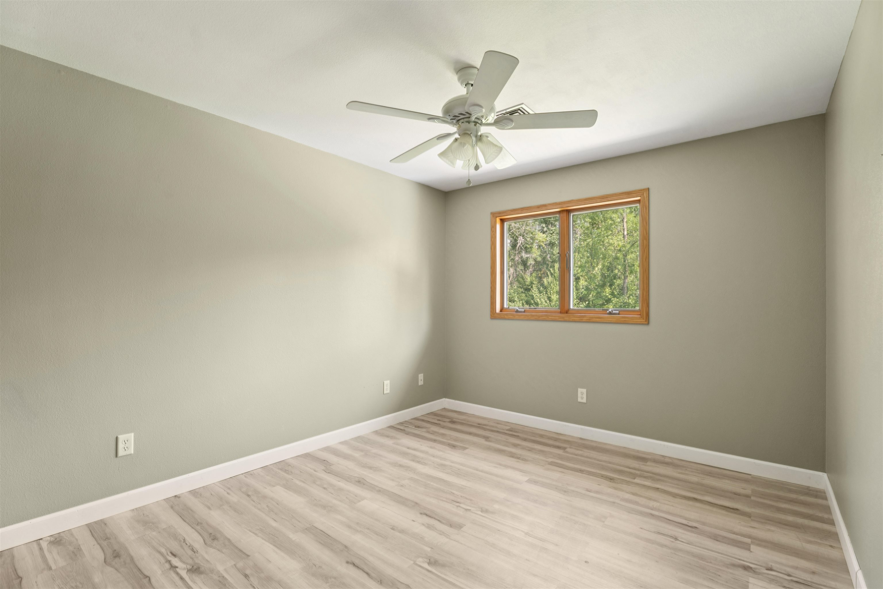 HORTONVILLE, Wisconsin, 54944, United States, 4 Bedrooms Bedrooms, ,4 BathroomsBathrooms,Residential,For Sale,1911438
