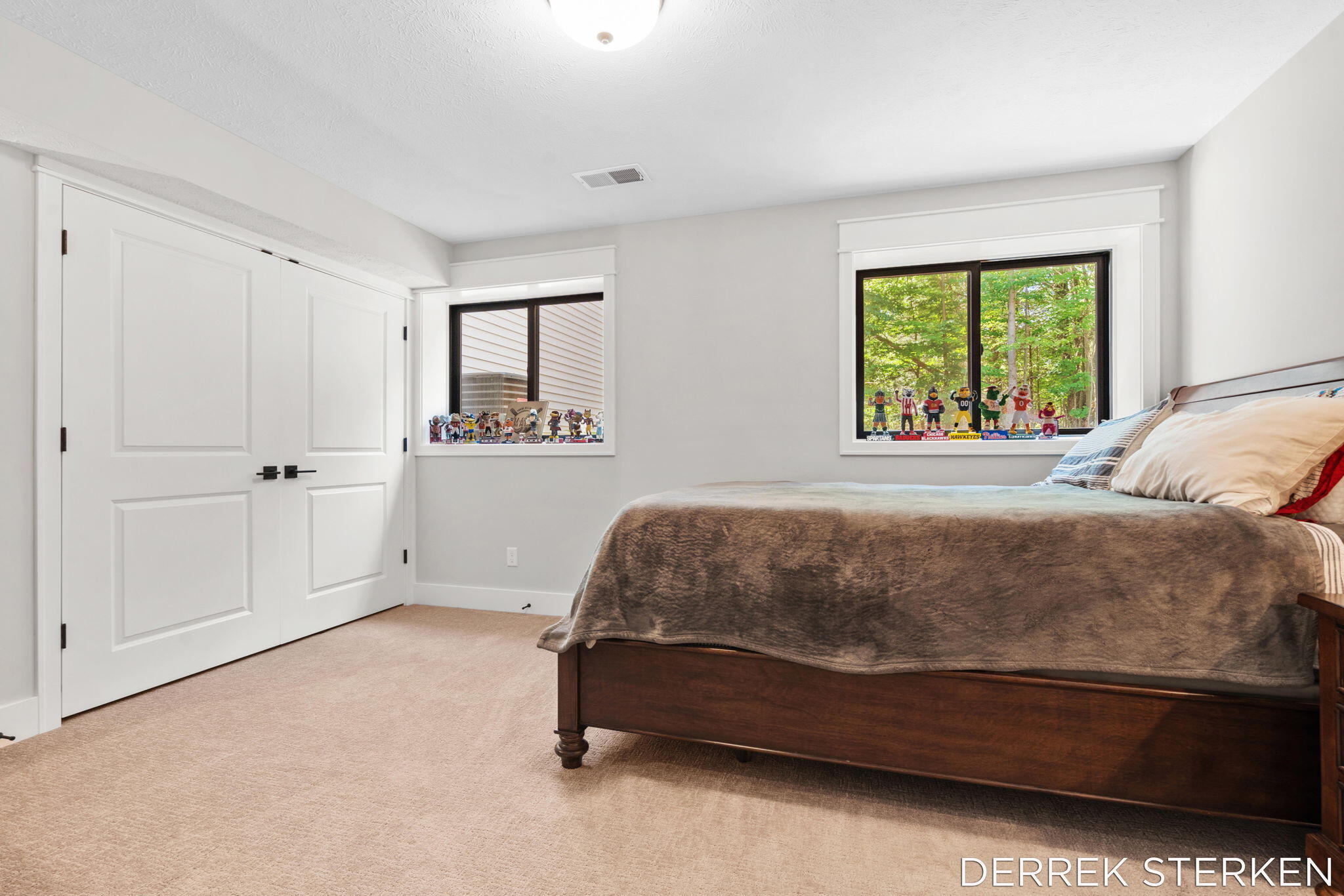 West Olive, Michigan, 49460, United States, 4 Bedrooms Bedrooms, ,4 BathroomsBathrooms,Residential,For Sale,1942271