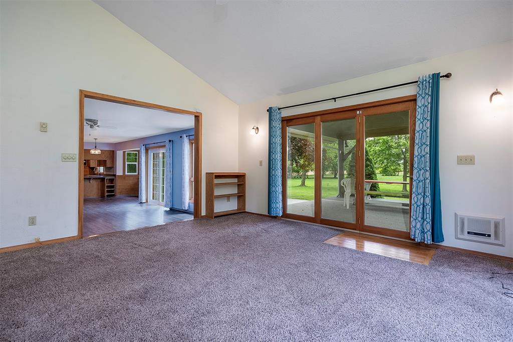 Polson, Montana, 59860, United States, 3 Bedrooms Bedrooms, ,1 BathroomBathrooms,Residential,For Sale,1846037