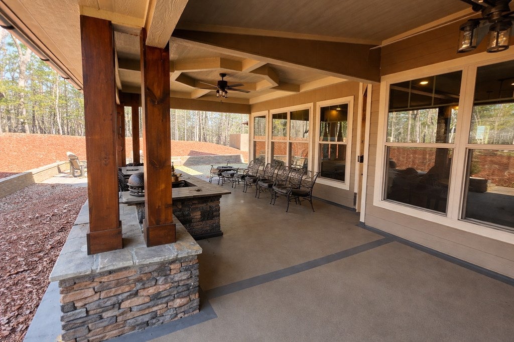 Young Harris, Georgia, 30582, United States, 3 Bedrooms Bedrooms, ,3 BathroomsBathrooms,Residential,For Sale,2013393