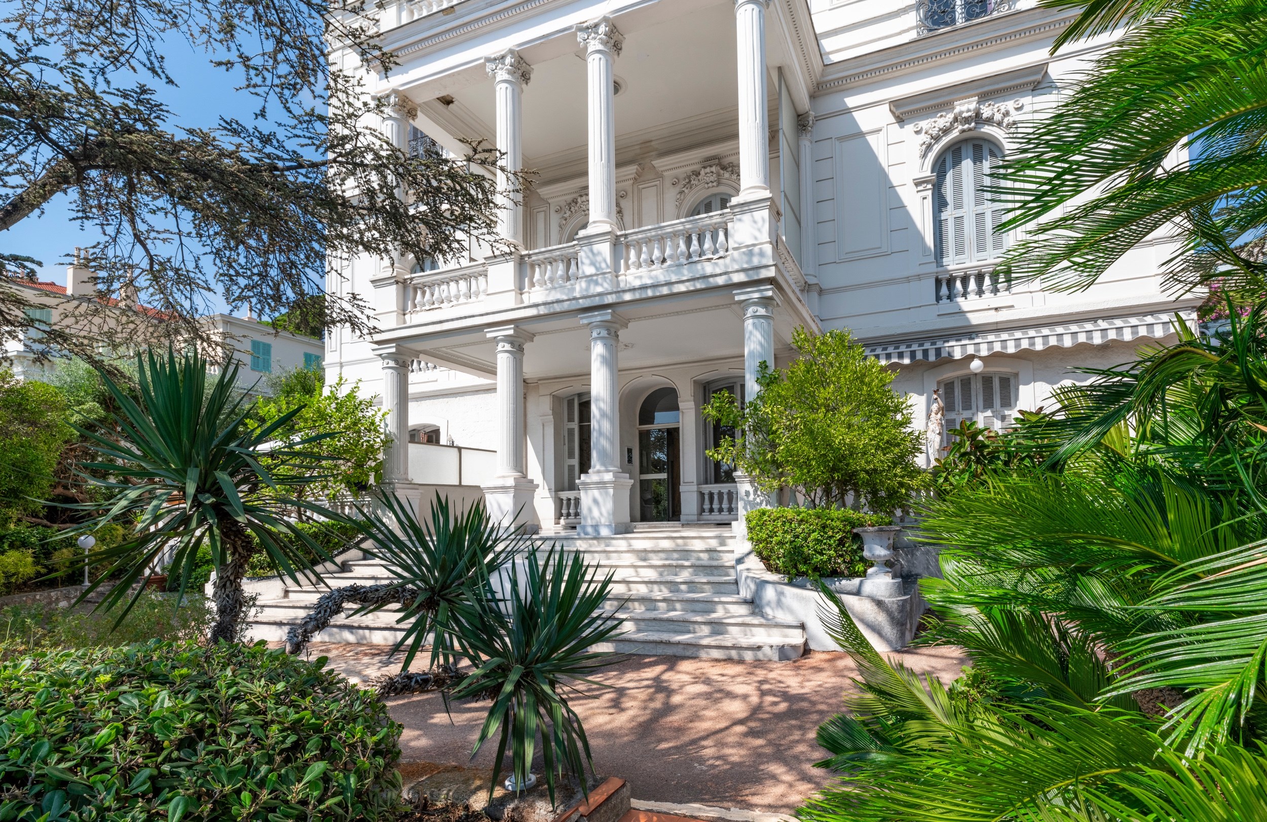  Exclusive Listing Mont Boron. Prestigious Apartment within a Historic Mansion - 物件實景