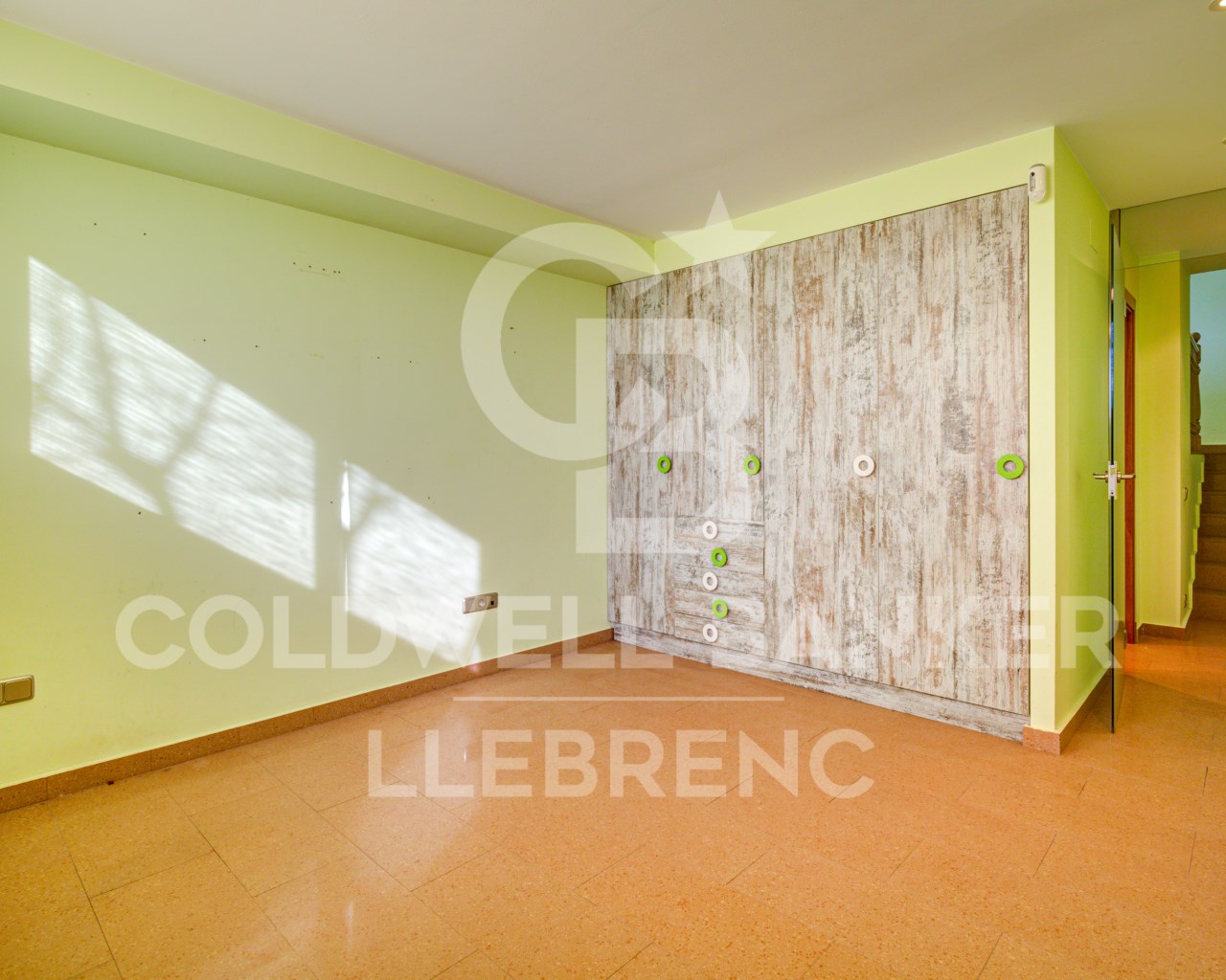 Barcelona, Barcelona, Sarri? - Sant Gervasi, Vallv, Barcelona, Catalonia, ES, 5 Bedrooms Bedrooms, ,4 BathroomsBathrooms,Residential,For Sale,Barcelona, Barcelona, Sarri? - Sant Gervasi, Vallv,1535931