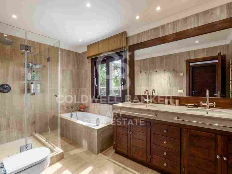 Estepona, Andalusia, ES, 8 Bedrooms Bedrooms, ,8 BathroomsBathrooms,Residential,For Sale,1806113