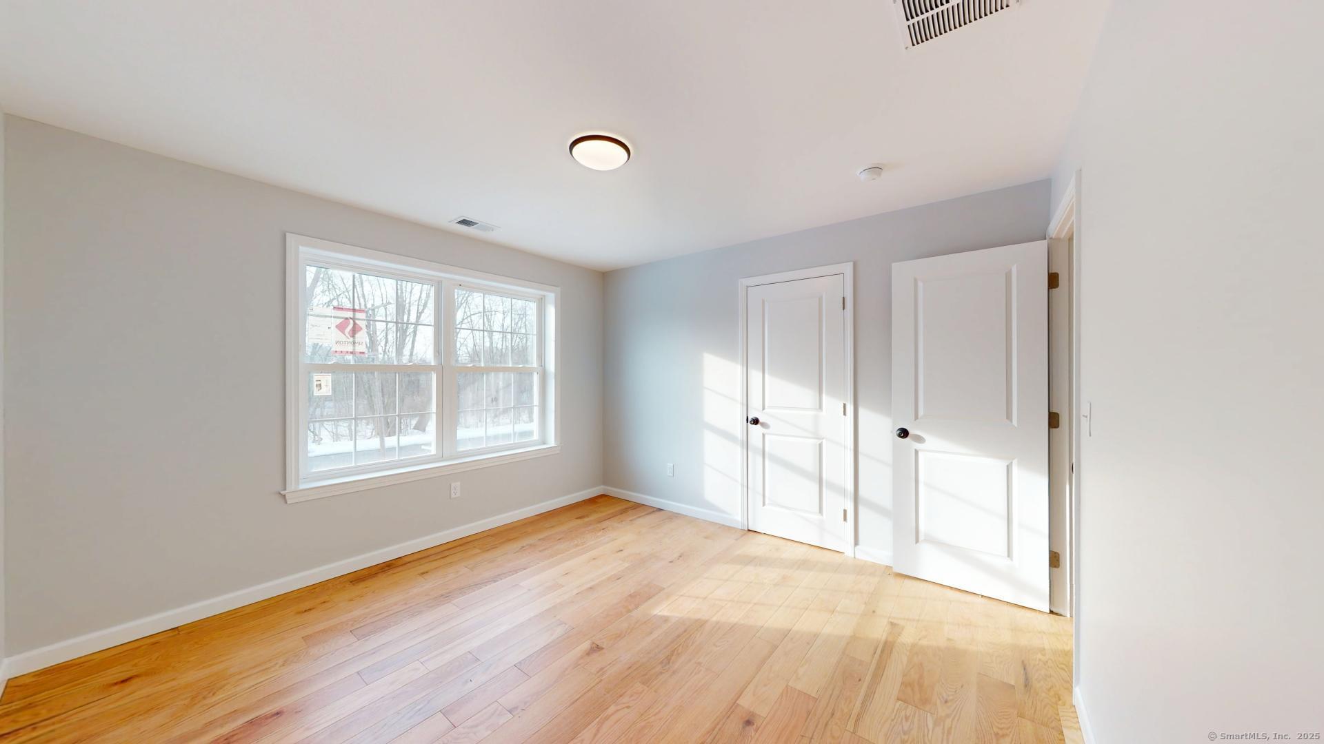 Enfield, Connecticut, 06082, United States, 3 Bedrooms Bedrooms, ,3 BathroomsBathrooms,Residential,For Sale,1919509