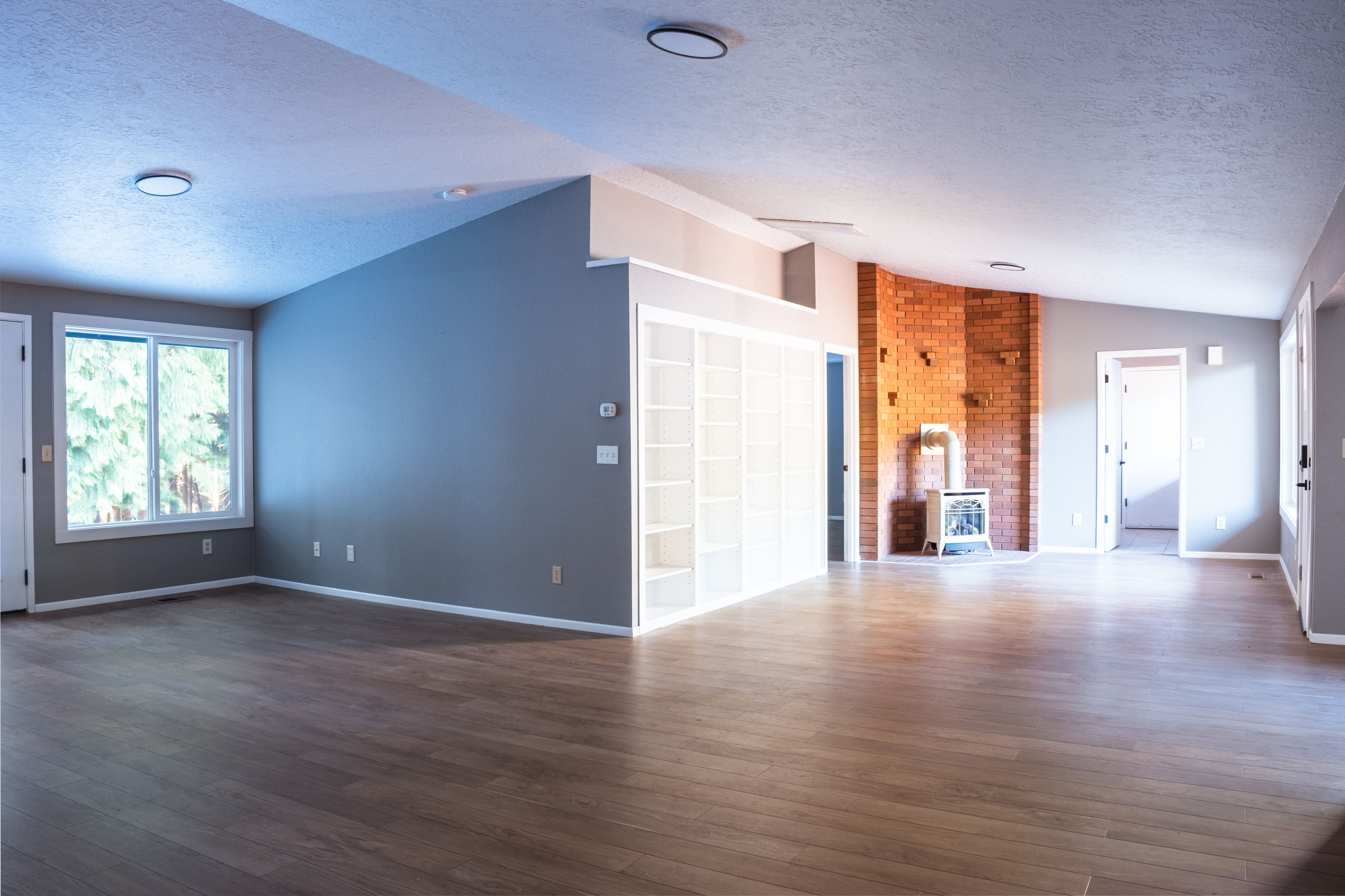 Lincoln City, Oregon, 97367, United States, 3 Bedrooms Bedrooms, ,2 BathroomsBathrooms,Residential,For Sale,1976632