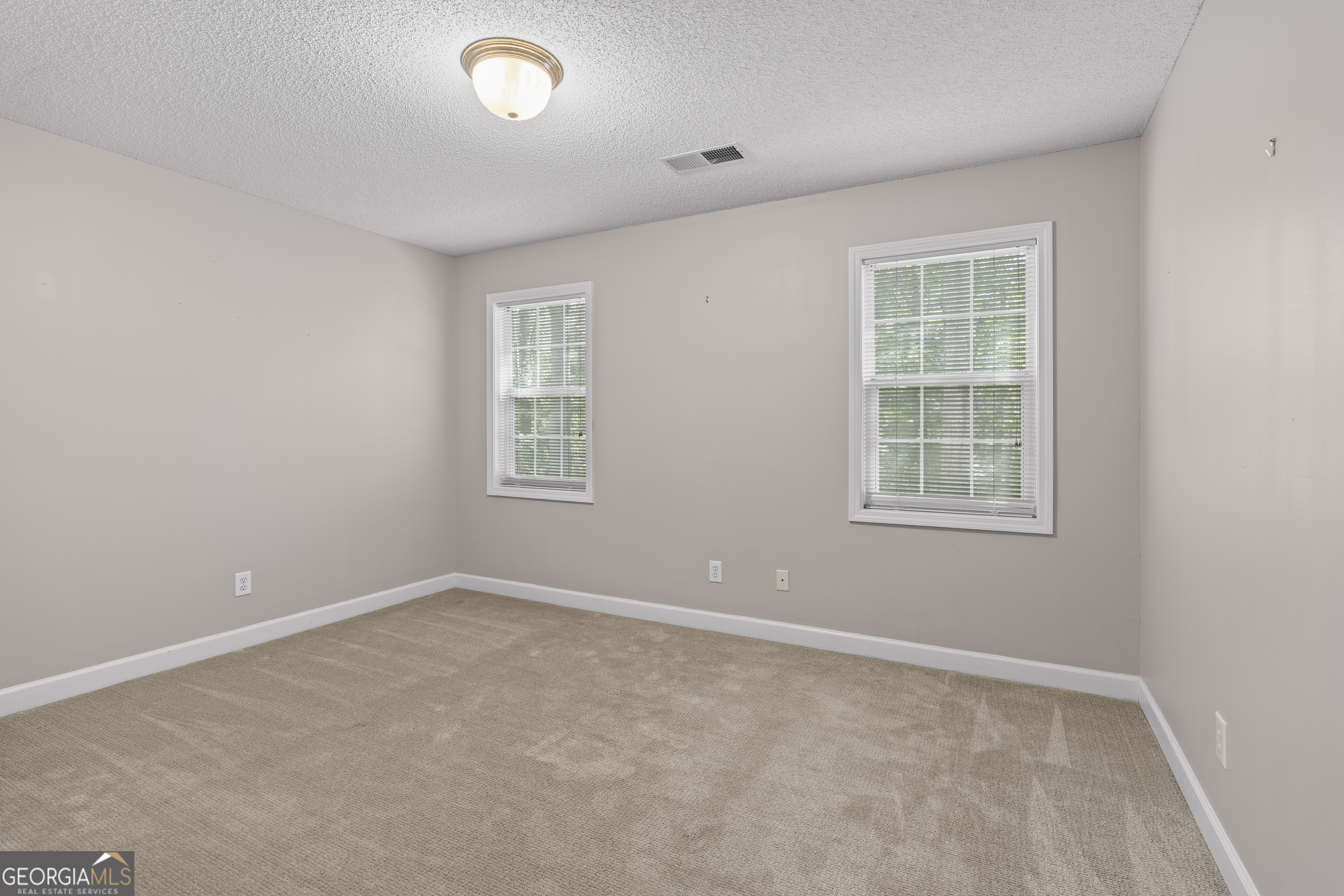 Sharpsburg, Georgia, 30277, United States, 3 Bedrooms Bedrooms, ,3 BathroomsBathrooms,Residential,For Sale,1955891