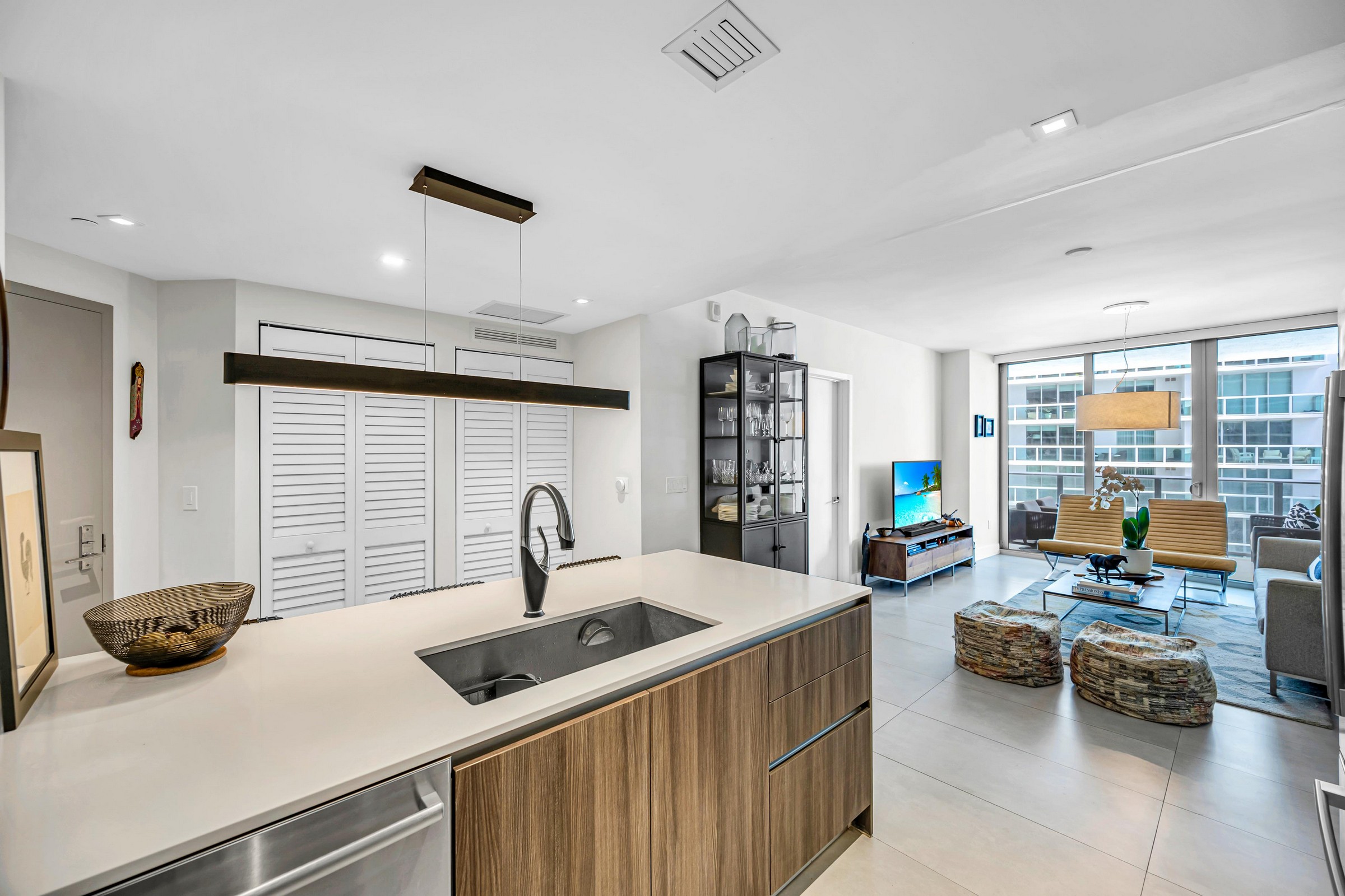  488 NE 18th St, Miami, FL, 33132 - 物件實景