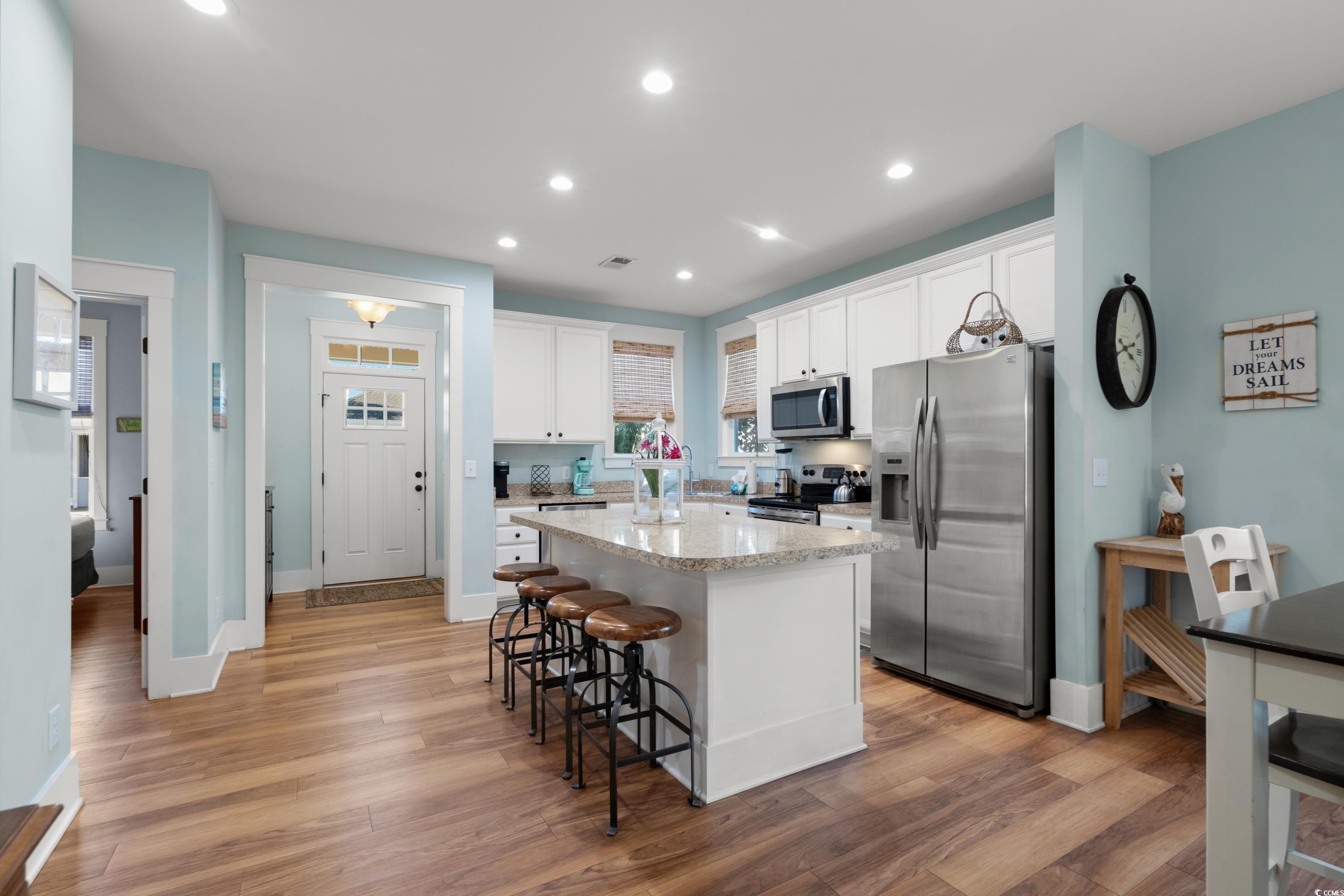 North Myrtle Beach, South Carolina, 29582, United States, 3 Bedrooms Bedrooms, ,2 BathroomsBathrooms,Residential,For Sale,1984595