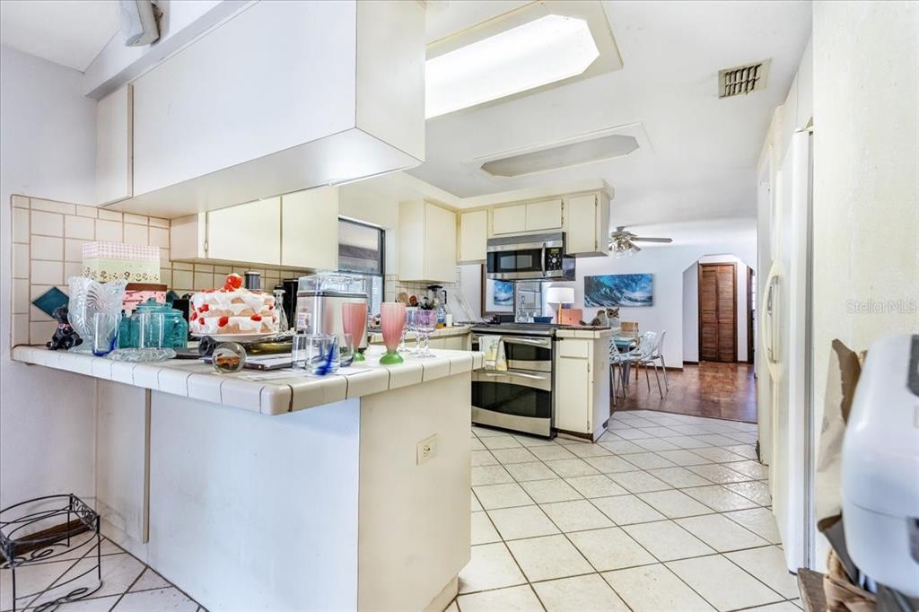 Tampa, Florida, 33626, United States, 3 Bedrooms Bedrooms, ,2 BathroomsBathrooms,Residential,For Sale,1992927